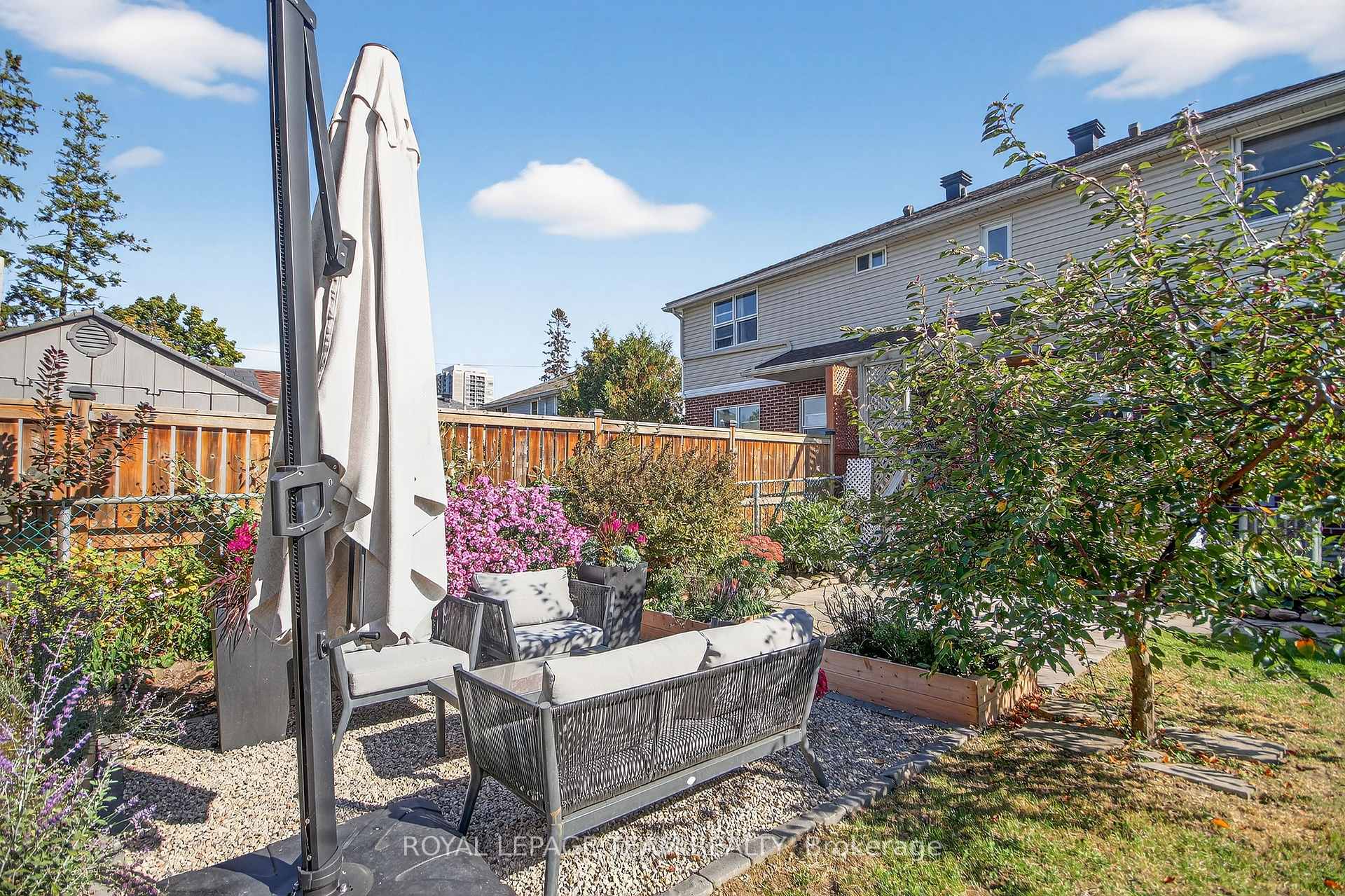 Photo 38 of 1243 Kingston Avenue, Ottawa, Carlington — HOMEH