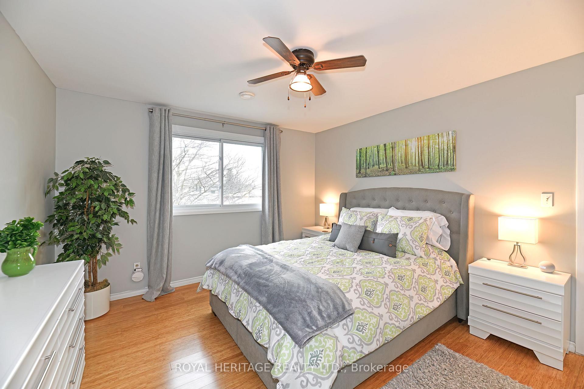 Photo 15 of 32 Hillier Street, Clarington, Bowmanville — HOMEH