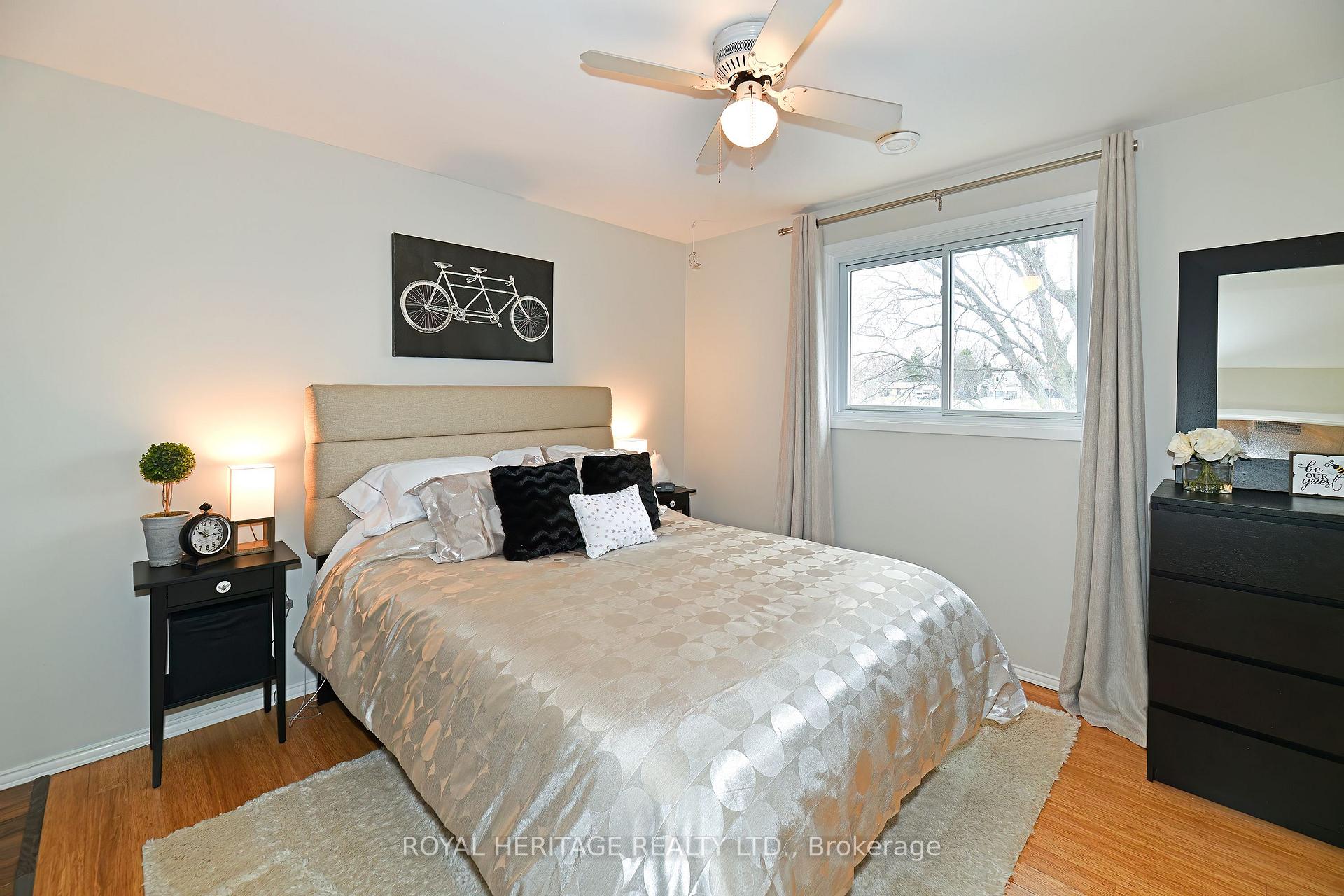 Photo 19 of 32 Hillier Street, Clarington, Bowmanville — HOMEH