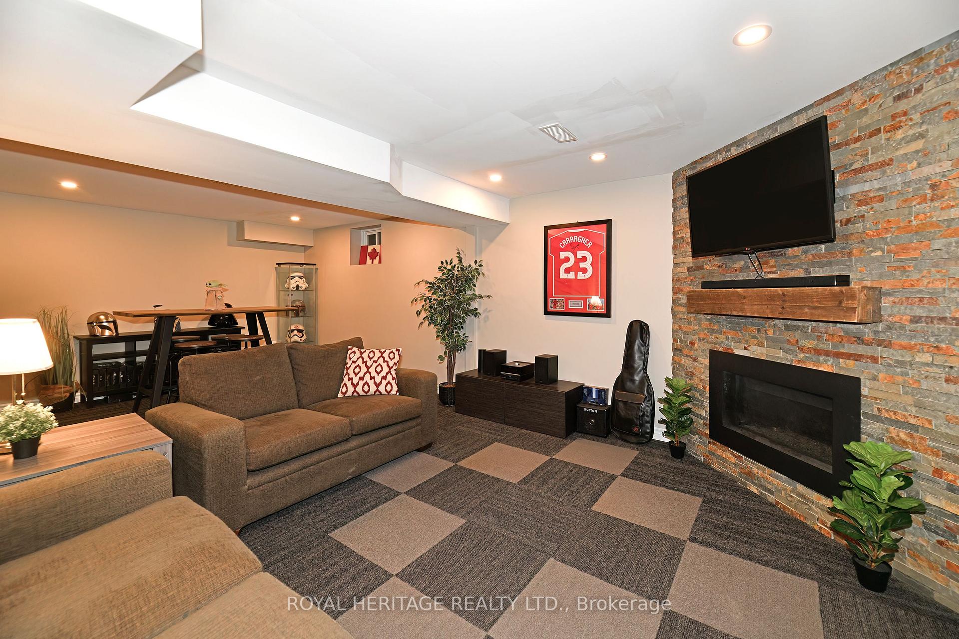 Photo 24 of 32 Hillier Street, Clarington, Bowmanville — HOMEH