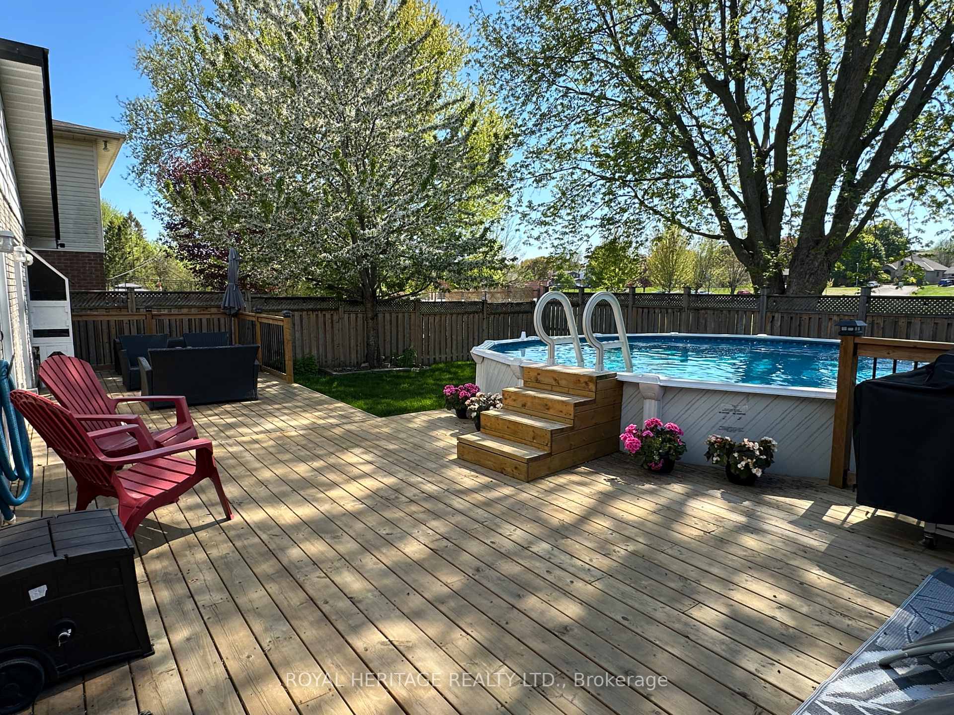 Photo 30 of 32 Hillier Street, Clarington, Bowmanville — HOMEH