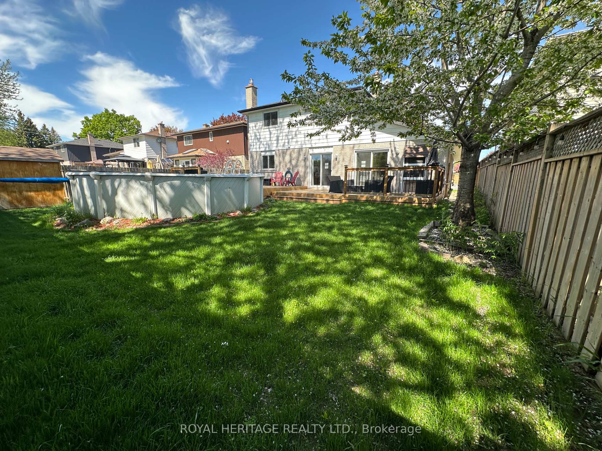 Photo 33 of 32 Hillier Street, Clarington, Bowmanville — HOMEH
