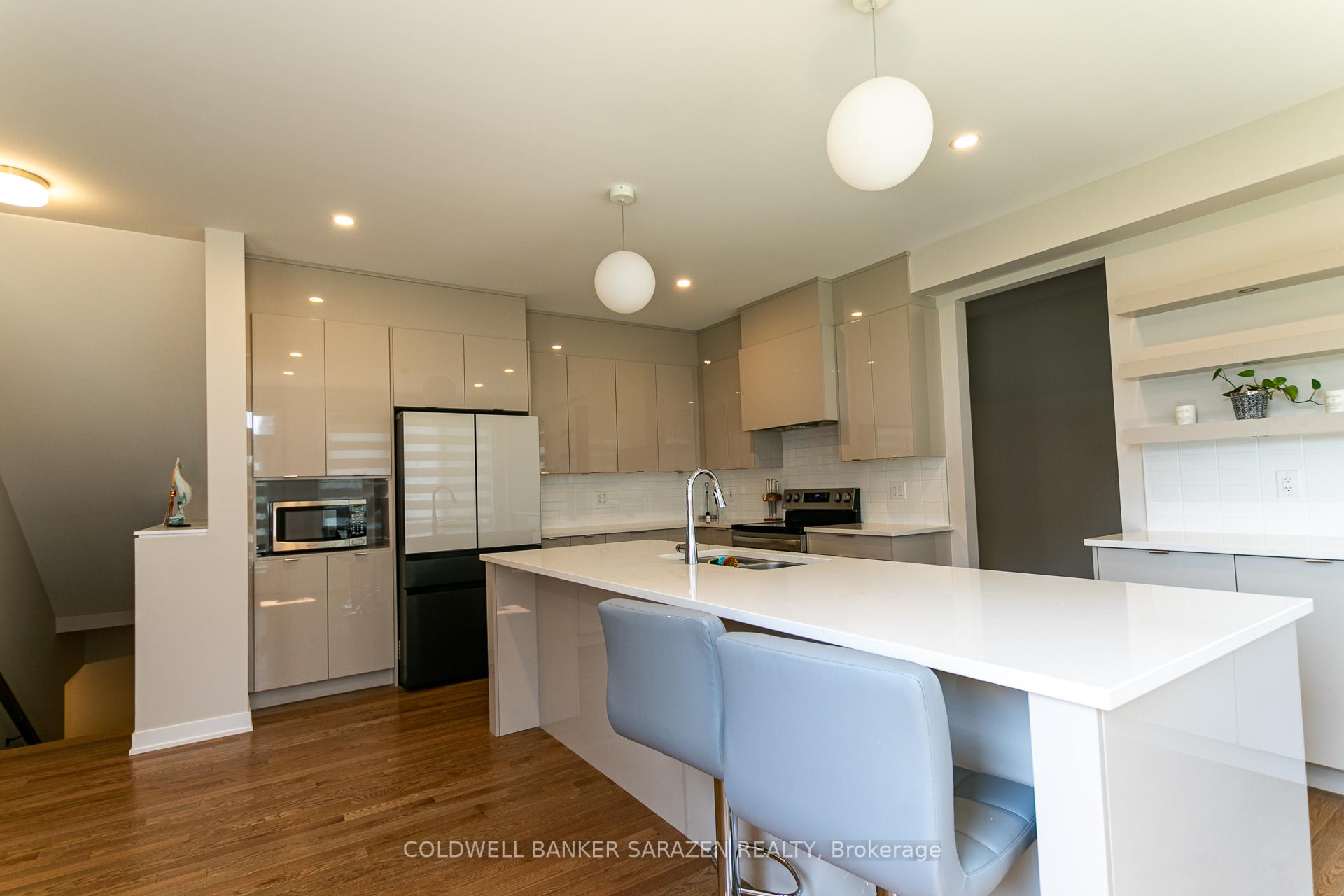 Photo 5 of 229 Conservancy Drive, Ottawa, Barrhaven - Heritage Park — HOMEH