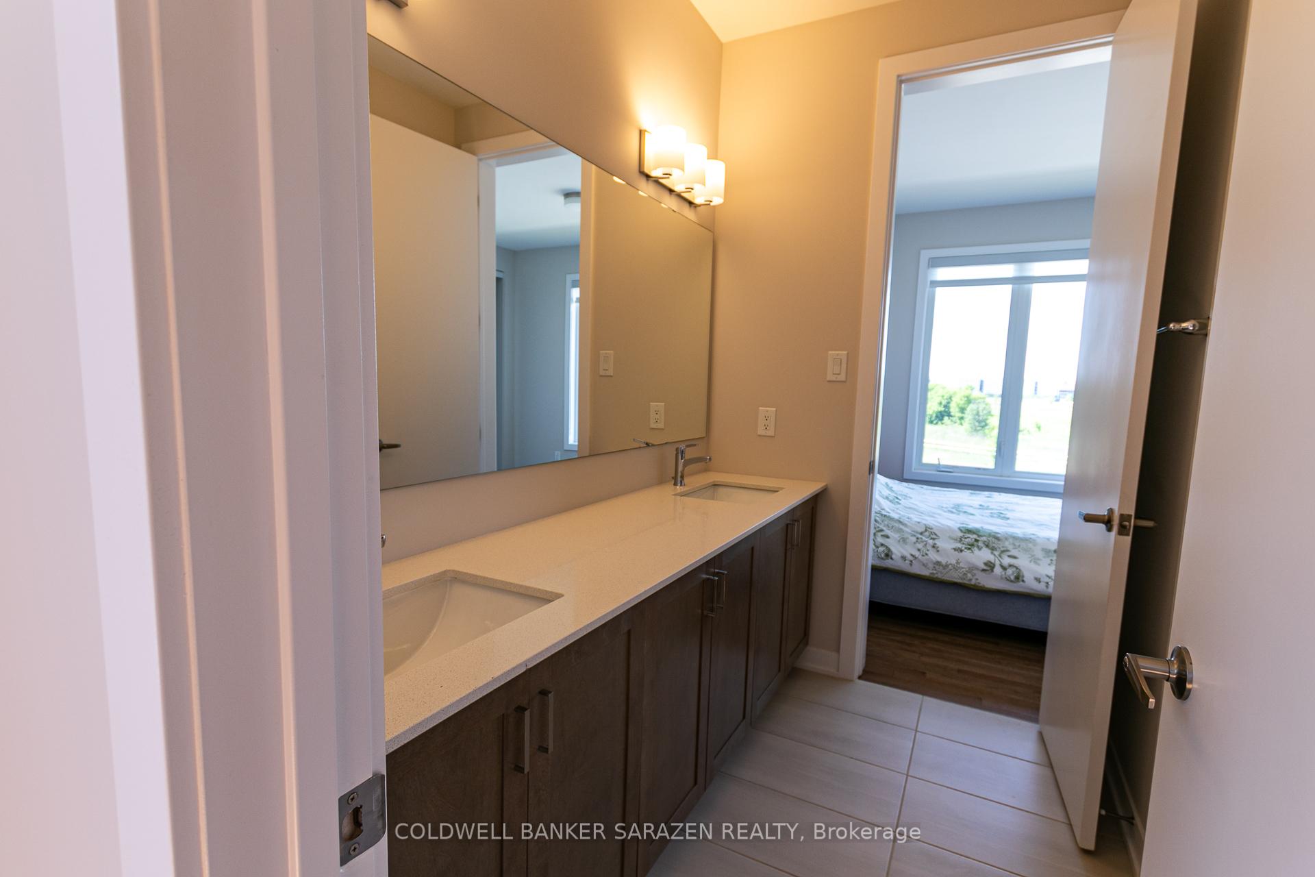 Photo 15 of 229 Conservancy Drive, Ottawa, Barrhaven - Heritage Park — HOMEH
