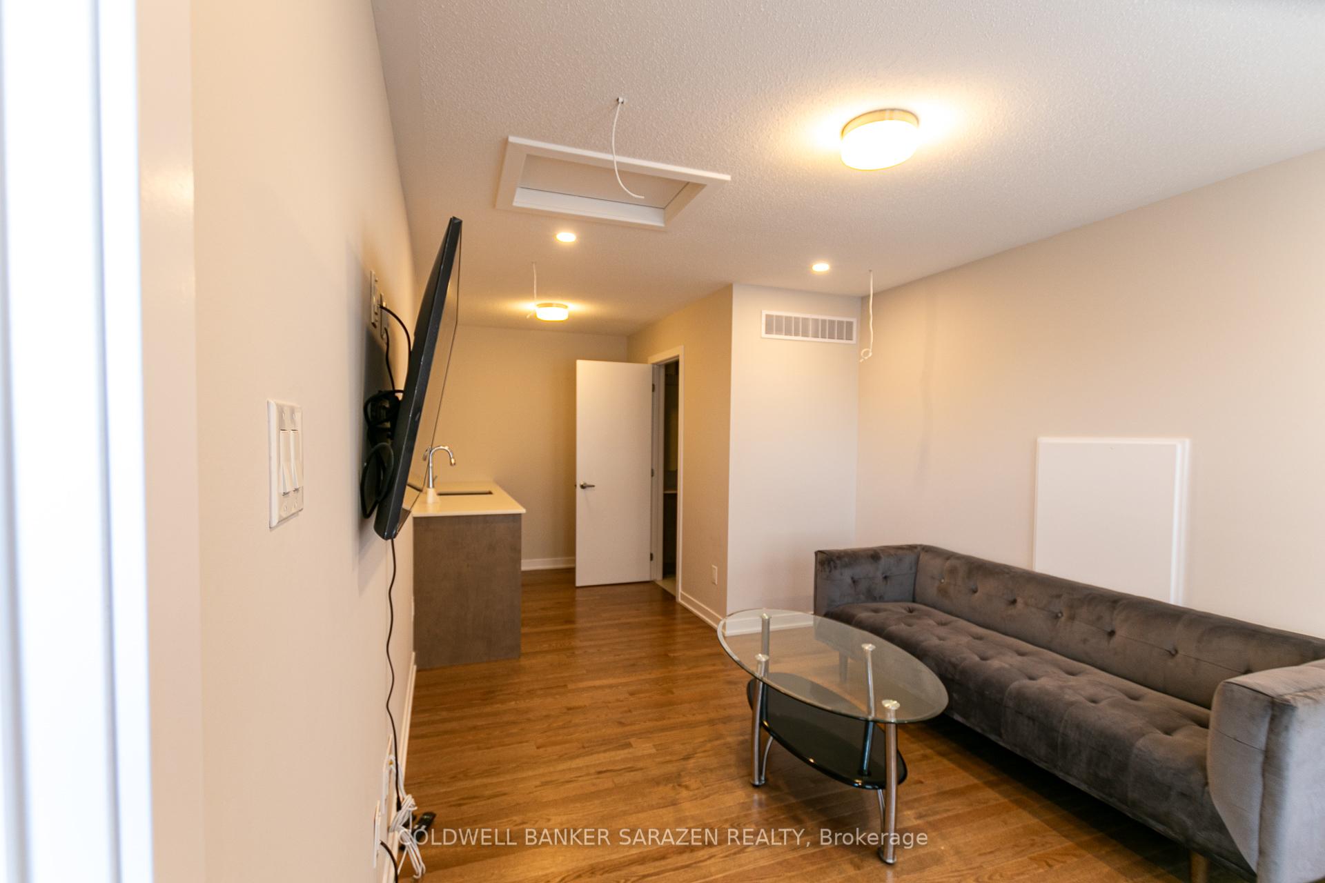 Photo 19 of 229 Conservancy Drive, Ottawa, Barrhaven - Heritage Park — HOMEH