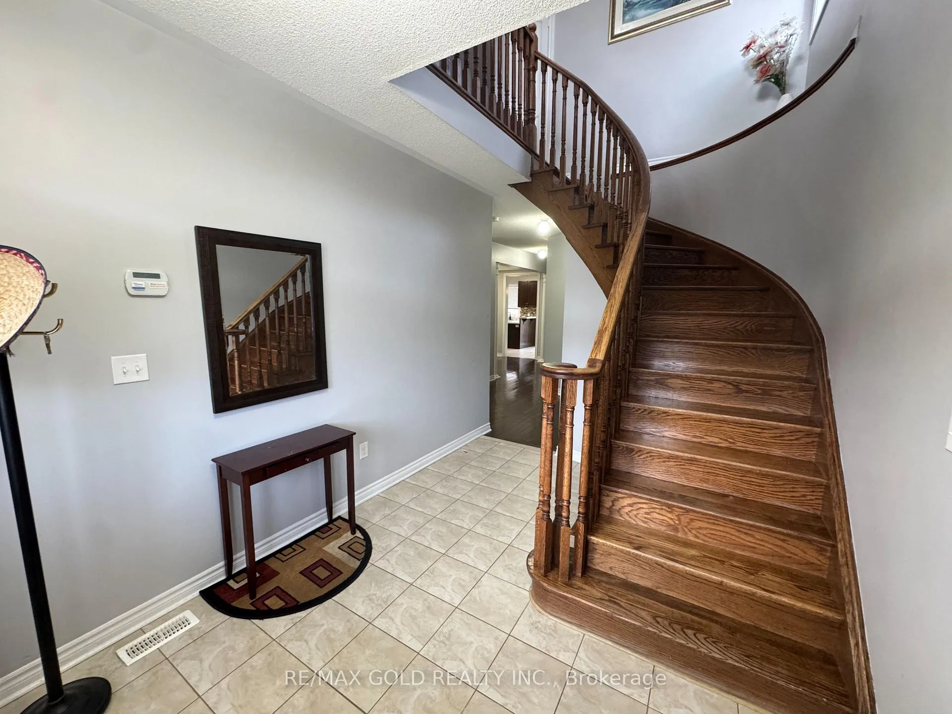Photo 2 of 84 Summitgreen Crescent, Brampton, Sandringham-Wellington — HOMEH