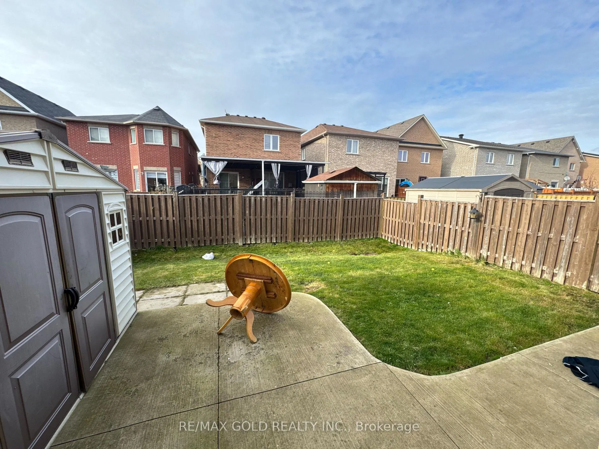 Photo 27 of 84 Summitgreen Crescent, Brampton, Sandringham-Wellington — HOMEH