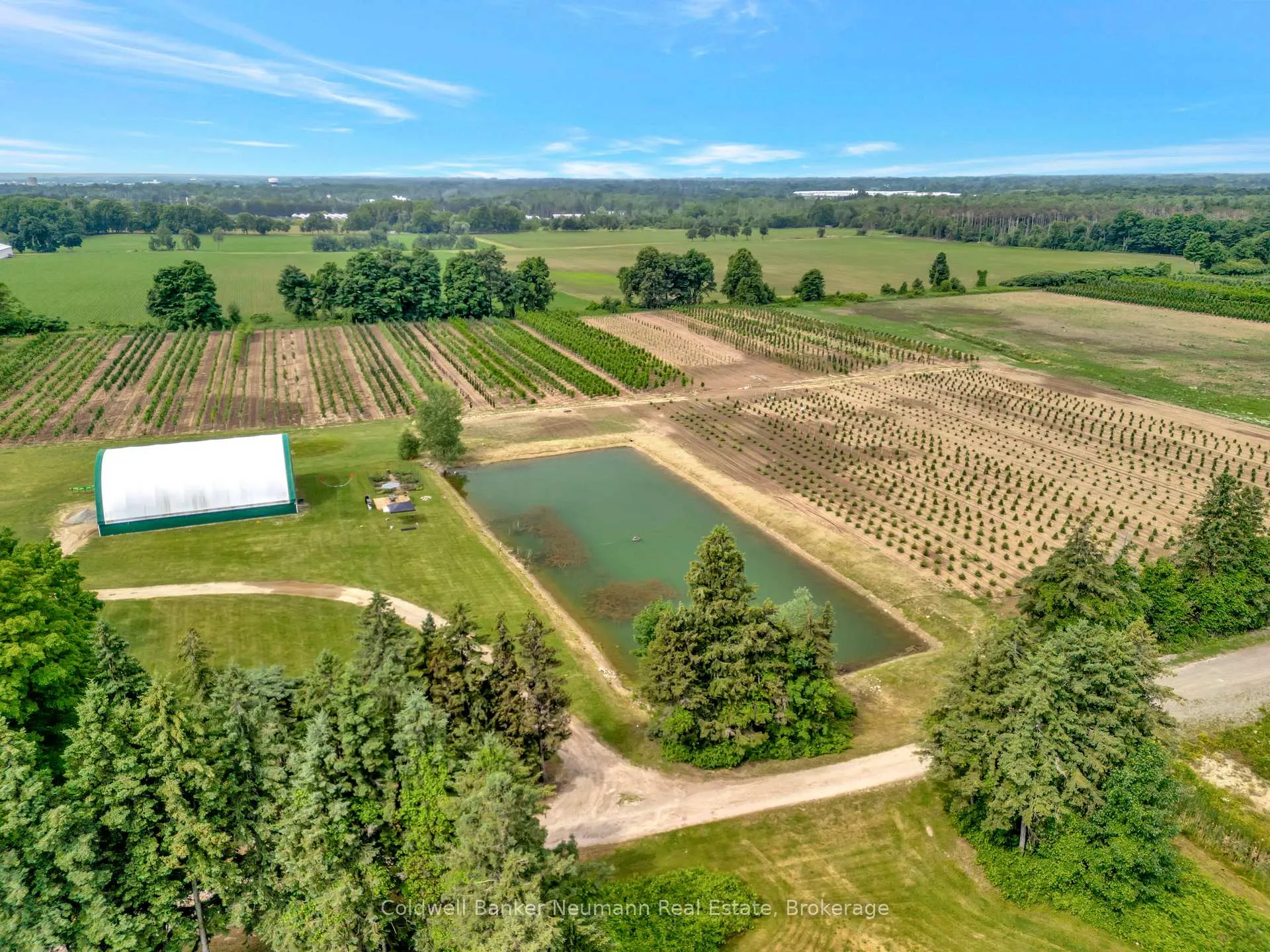 Photo 6 of 573 Parkside Drive, Hamilton, Rural Flamborough — HOMEH