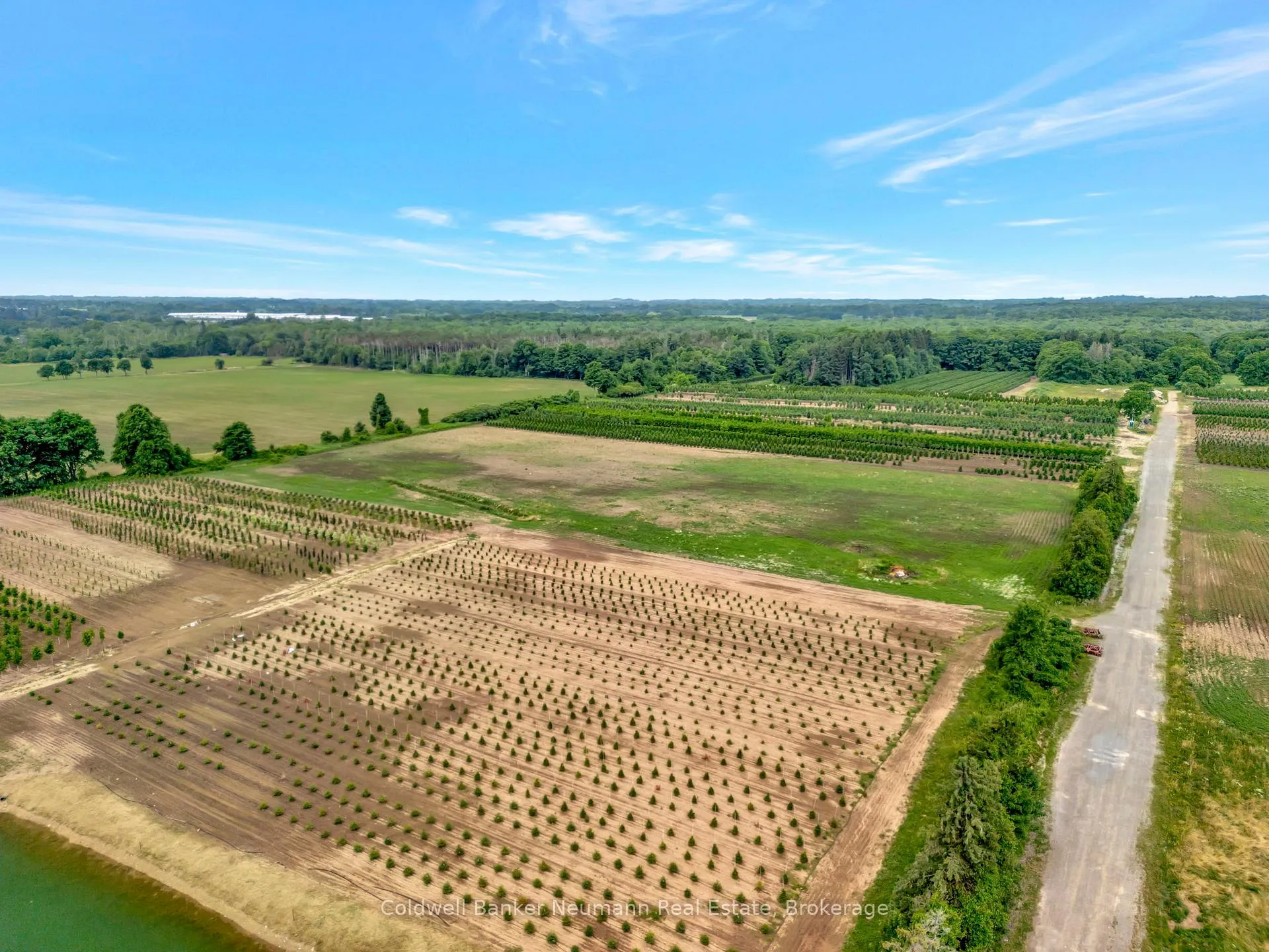 Photo 8 of 573 Parkside Drive, Hamilton, Rural Flamborough — HOMEH