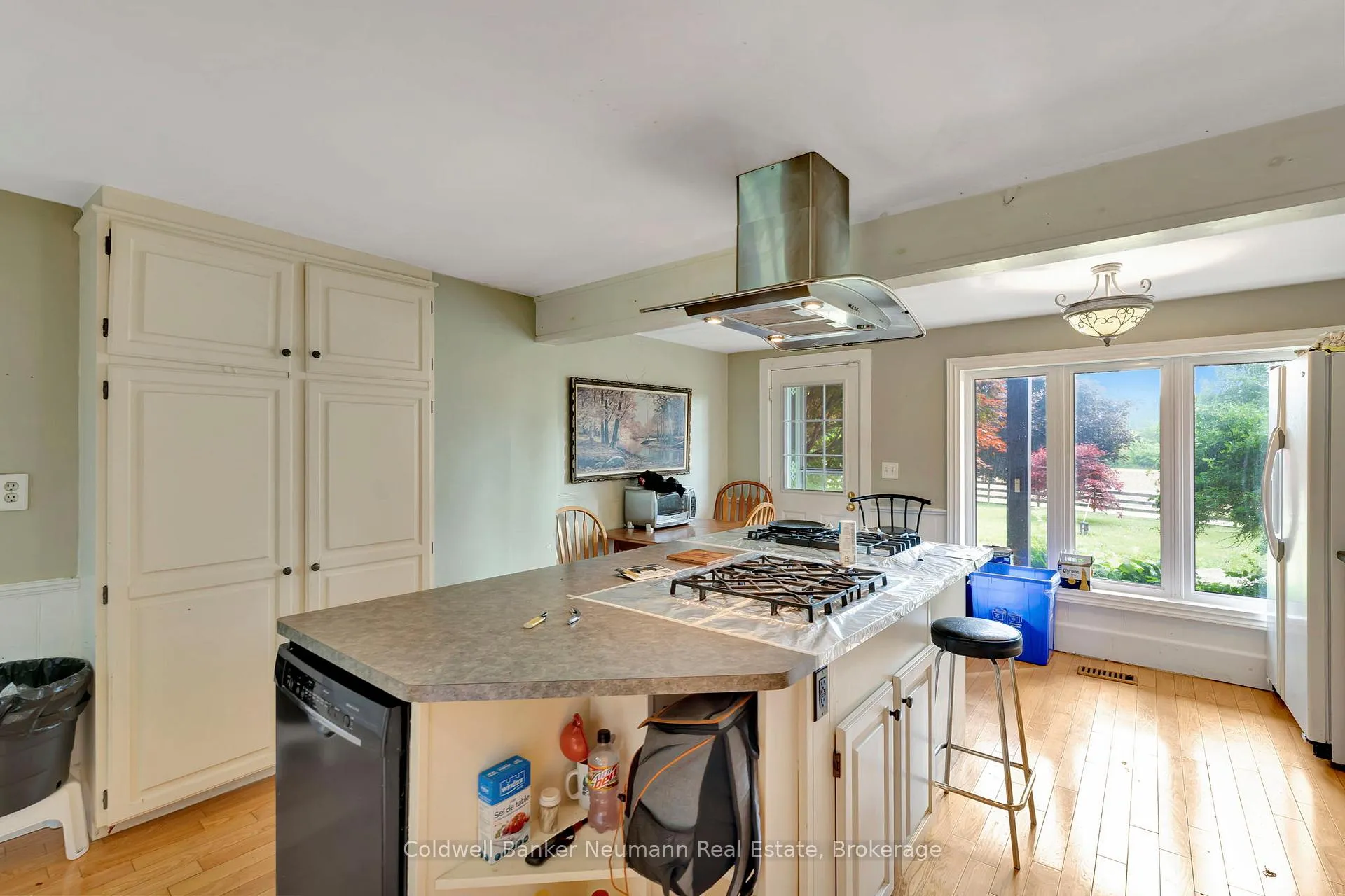 Photo 24 of 573 Parkside Drive, Hamilton, Rural Flamborough — HOMEH