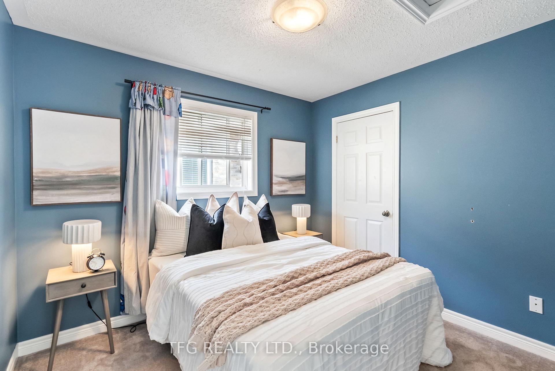 Photo 16 of 28 Eastfield Crescent, Clarington, Courtice — HOMEH