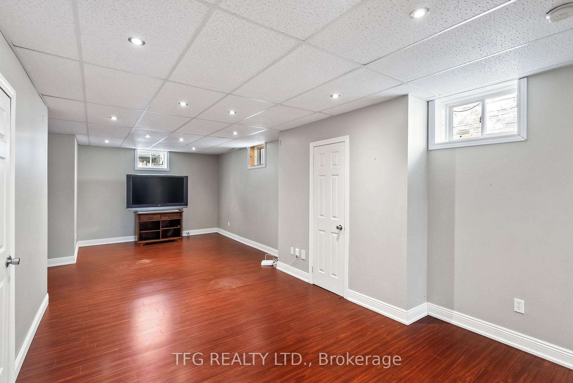 Photo 17 of 28 Eastfield Crescent, Clarington, Courtice — HOMEH