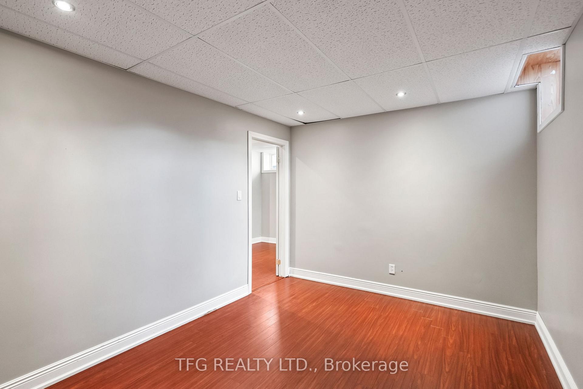 Photo 18 of 28 Eastfield Crescent, Clarington, Courtice — HOMEH