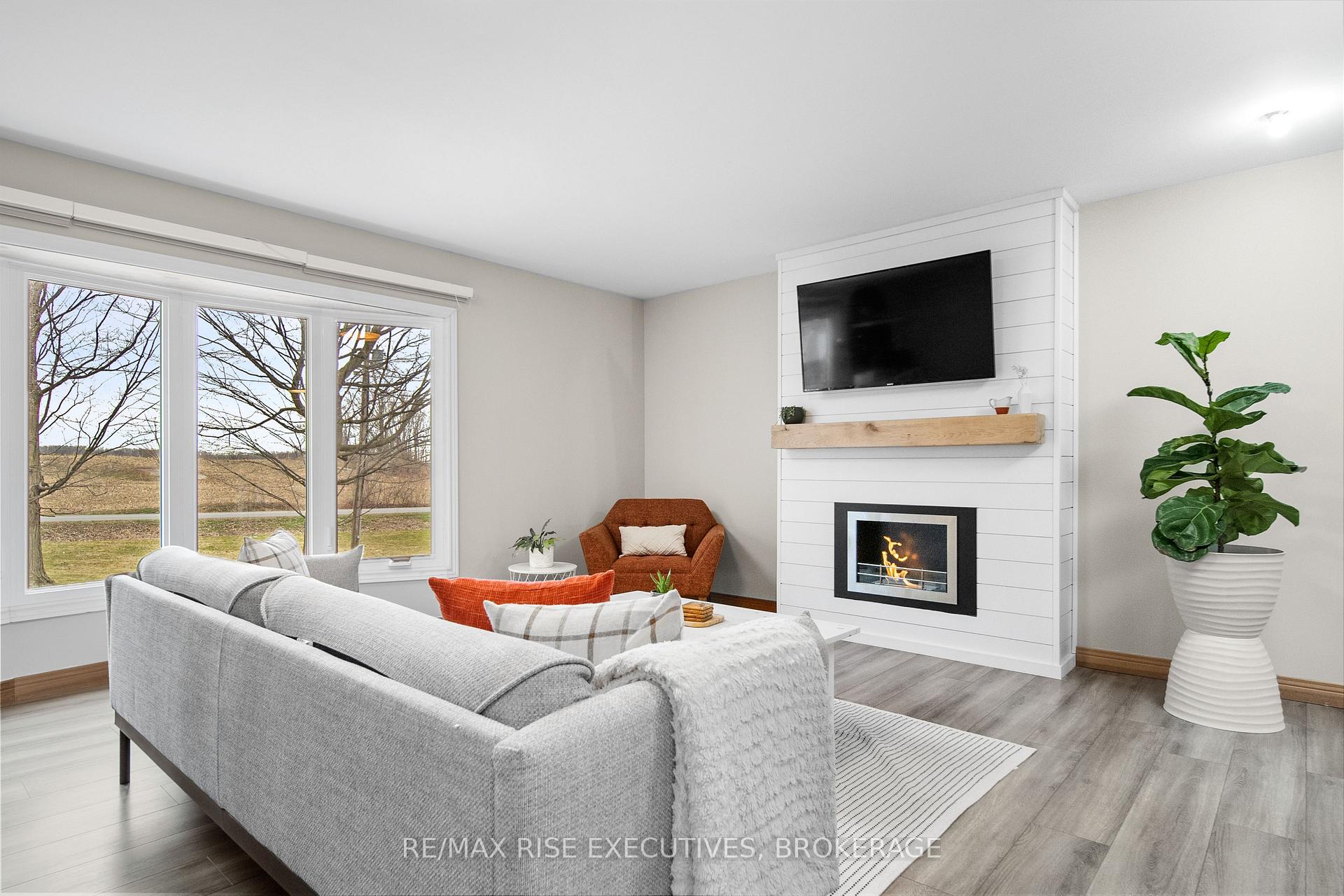 Photo 6 of 2039 Washburn Road, Frontenac, Frontenac South — HOMEH