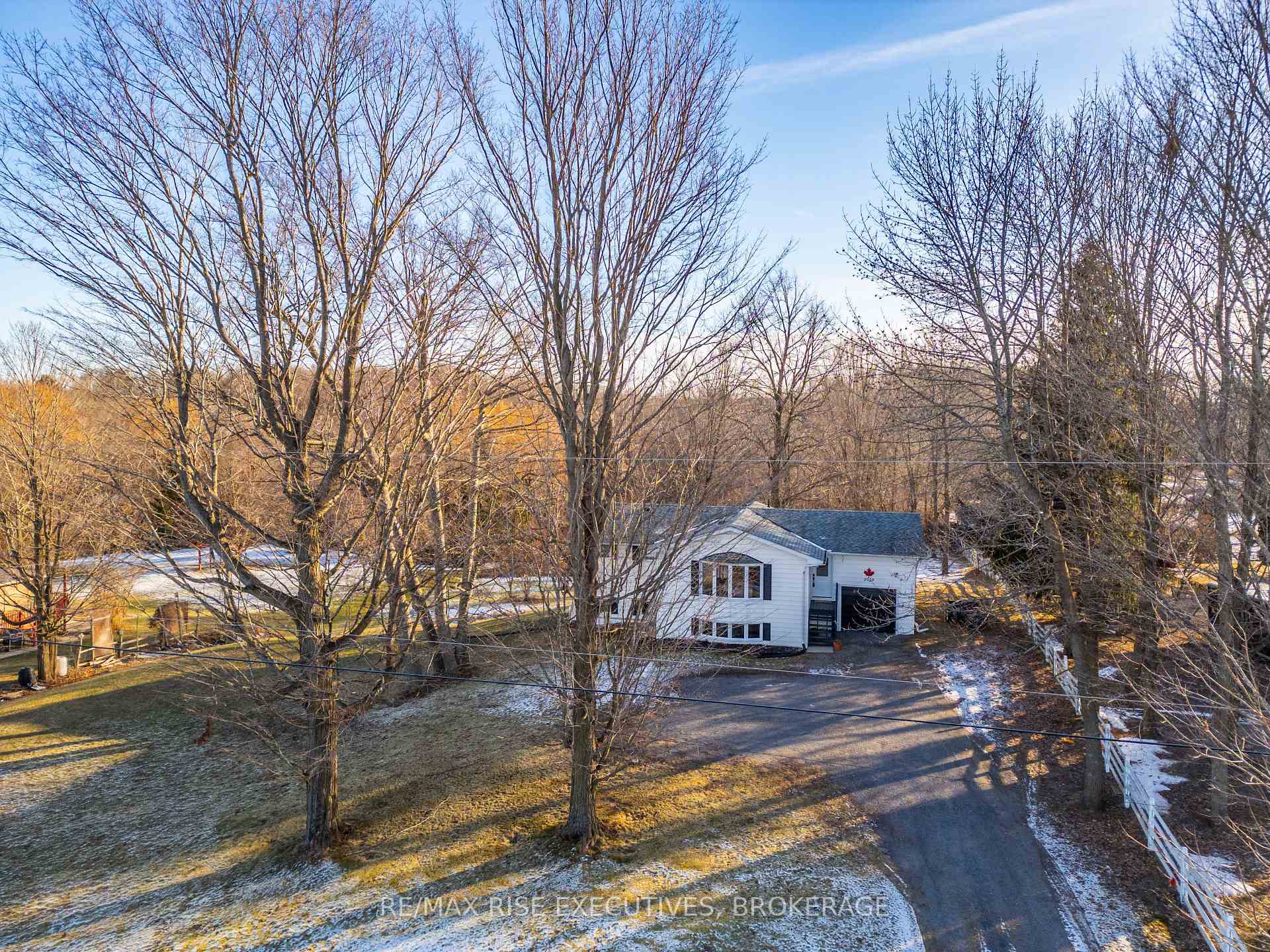 Photo 32 of 2039 Washburn Road, Frontenac, Frontenac South — HOMEH