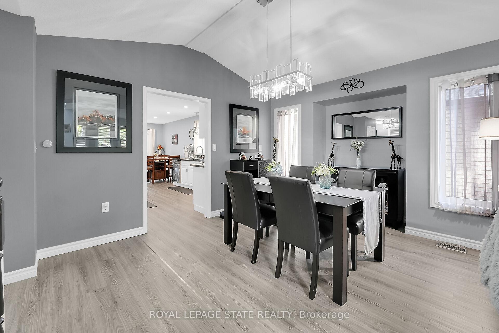 Photo 9 of 171 Gatestone Drive, Hamilton, Stoney Creek Mountain — HOMEH