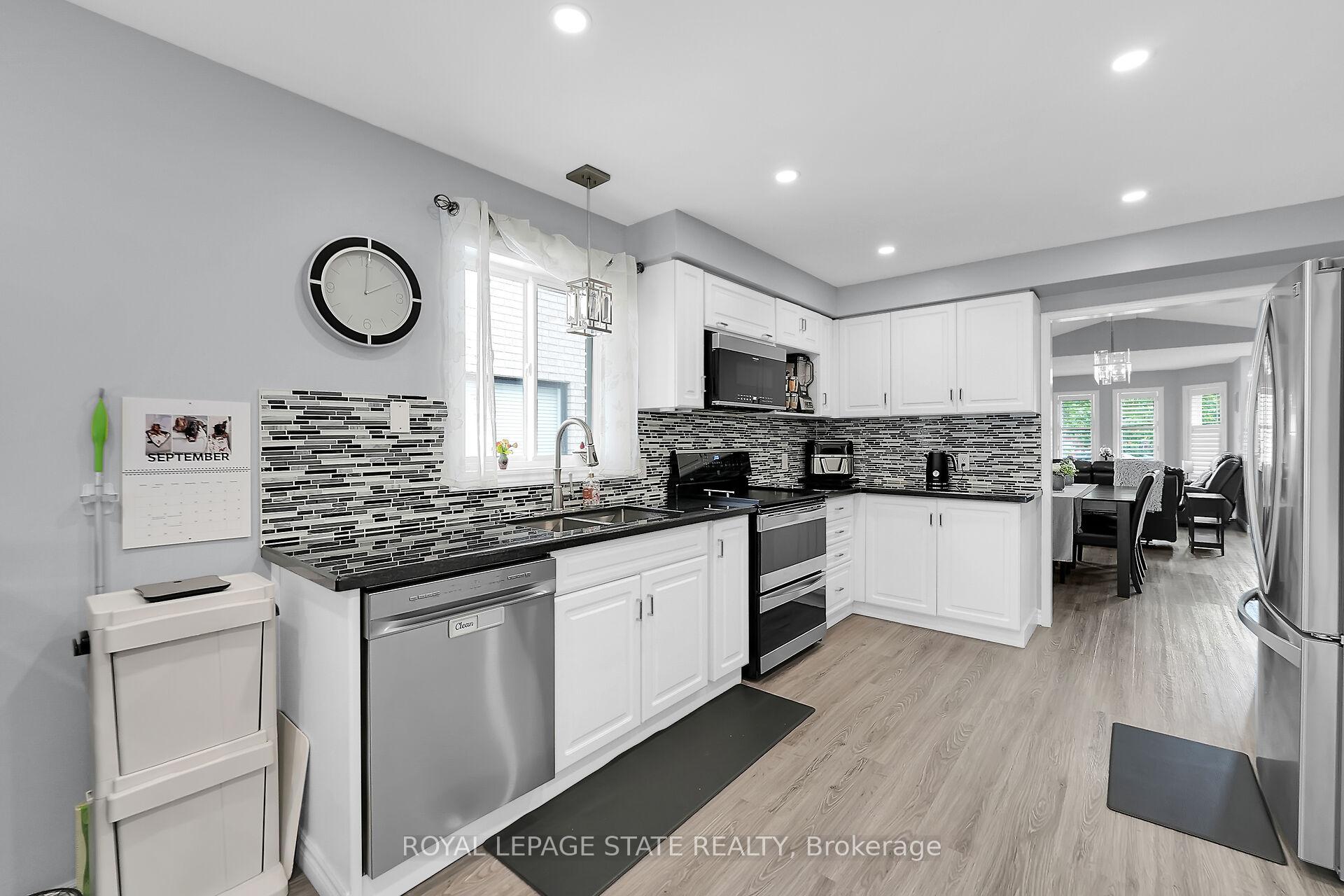 Photo 14 of 171 Gatestone Drive, Hamilton, Stoney Creek Mountain — HOMEH