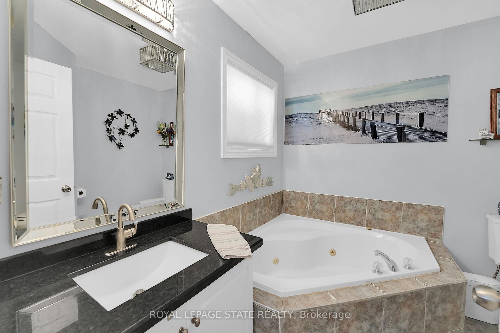 Photo 20 of 171 Gatestone Drive, Hamilton, Stoney Creek Mountain — HOMEH