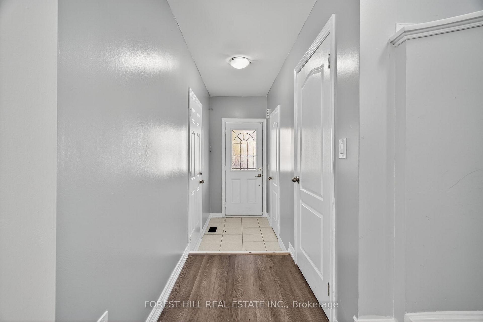 Photo 2 of 19 Rednor Drive, Brampton, Bram East — HOMEH
