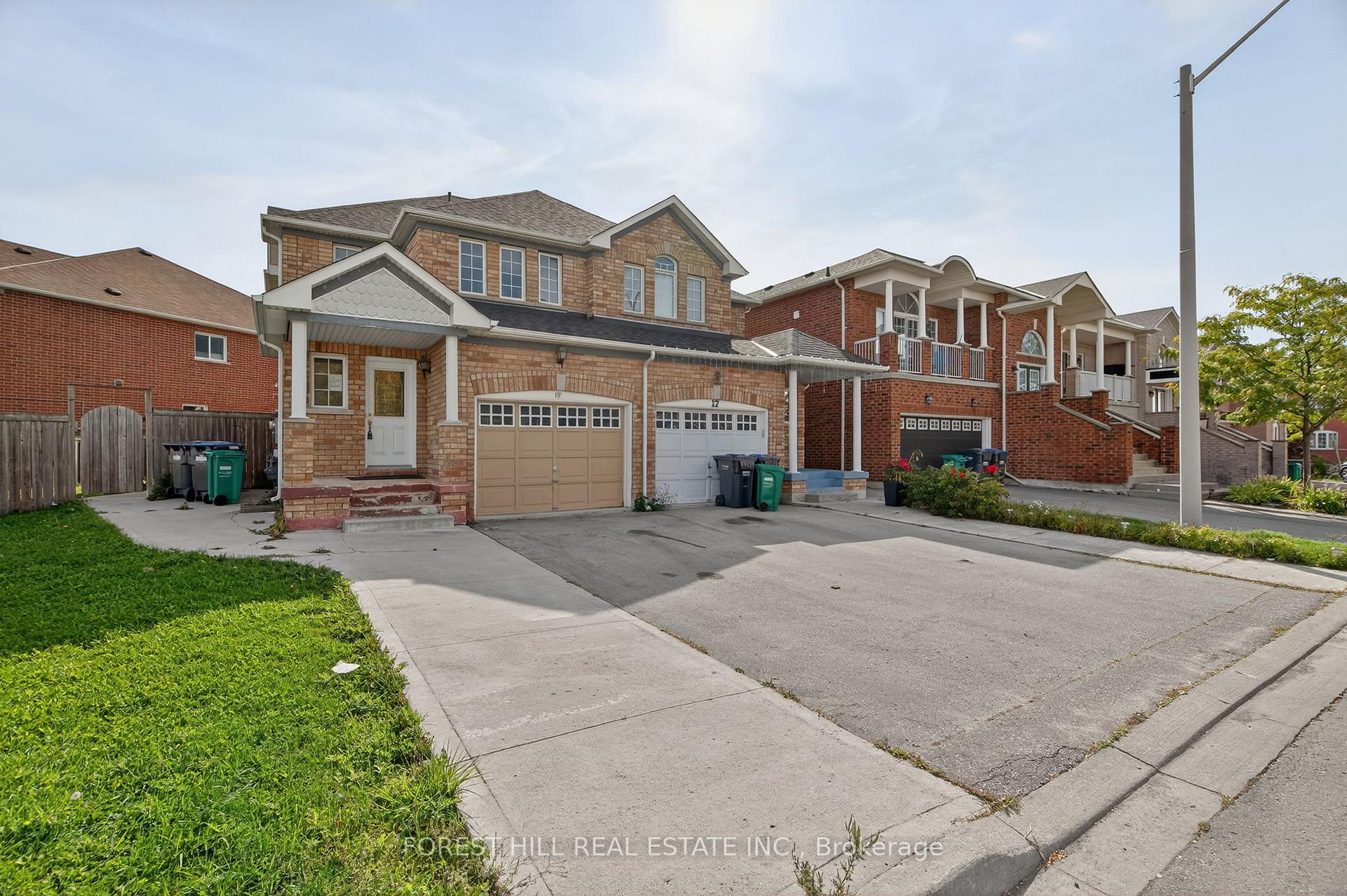 Photo 30 of 19 Rednor Drive, Brampton, Bram East — HOMEH