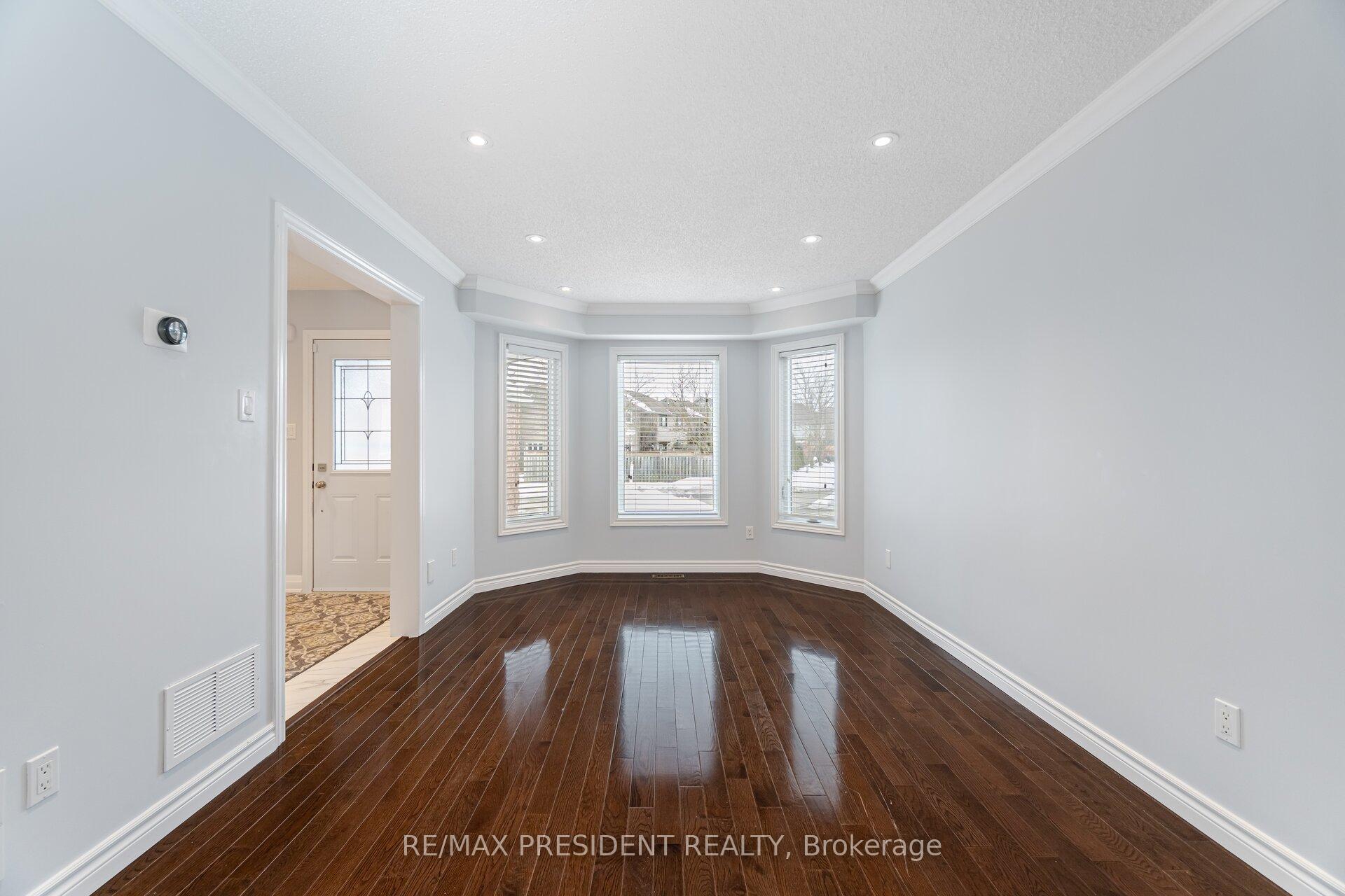 Photo 7 of 3 Hutton Crescent, Caledon, Rural Caledon — HOMEH