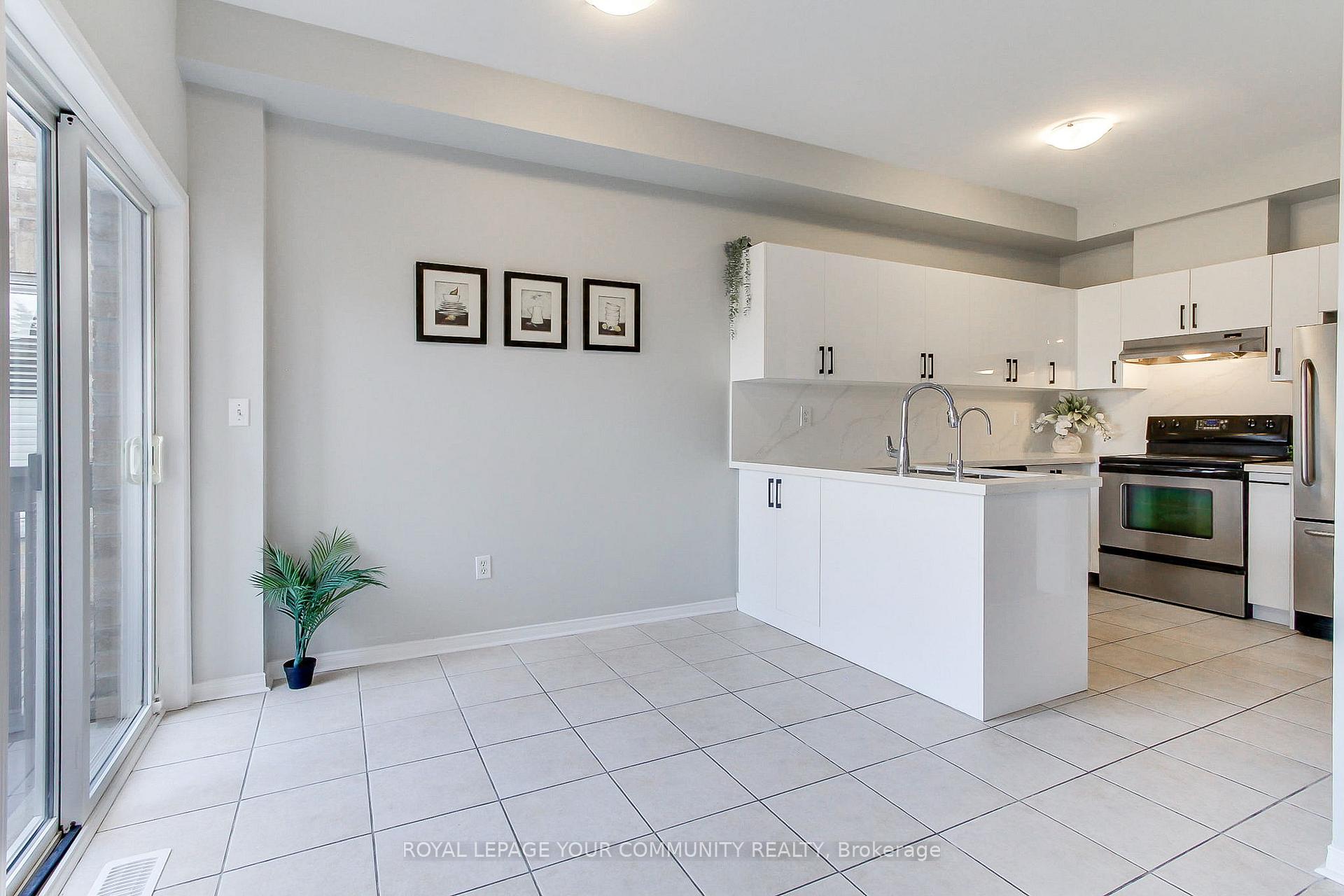 Photo 13 of 34 Pennyroyal Crescent, Brampton, Bramalea North Industrial — HOMEH