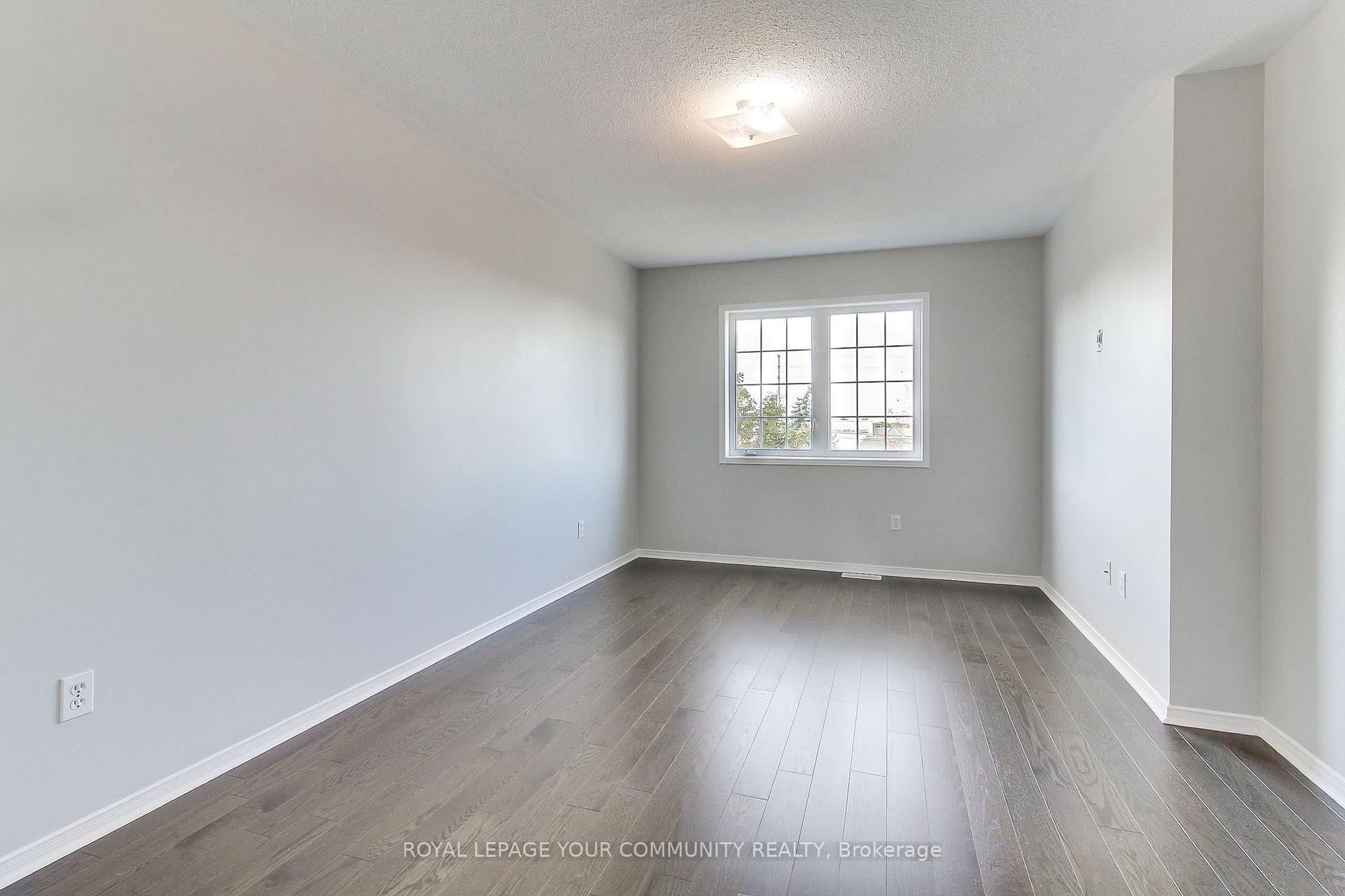 Photo 21 of 34 Pennyroyal Crescent, Brampton, Bramalea North Industrial — HOMEH