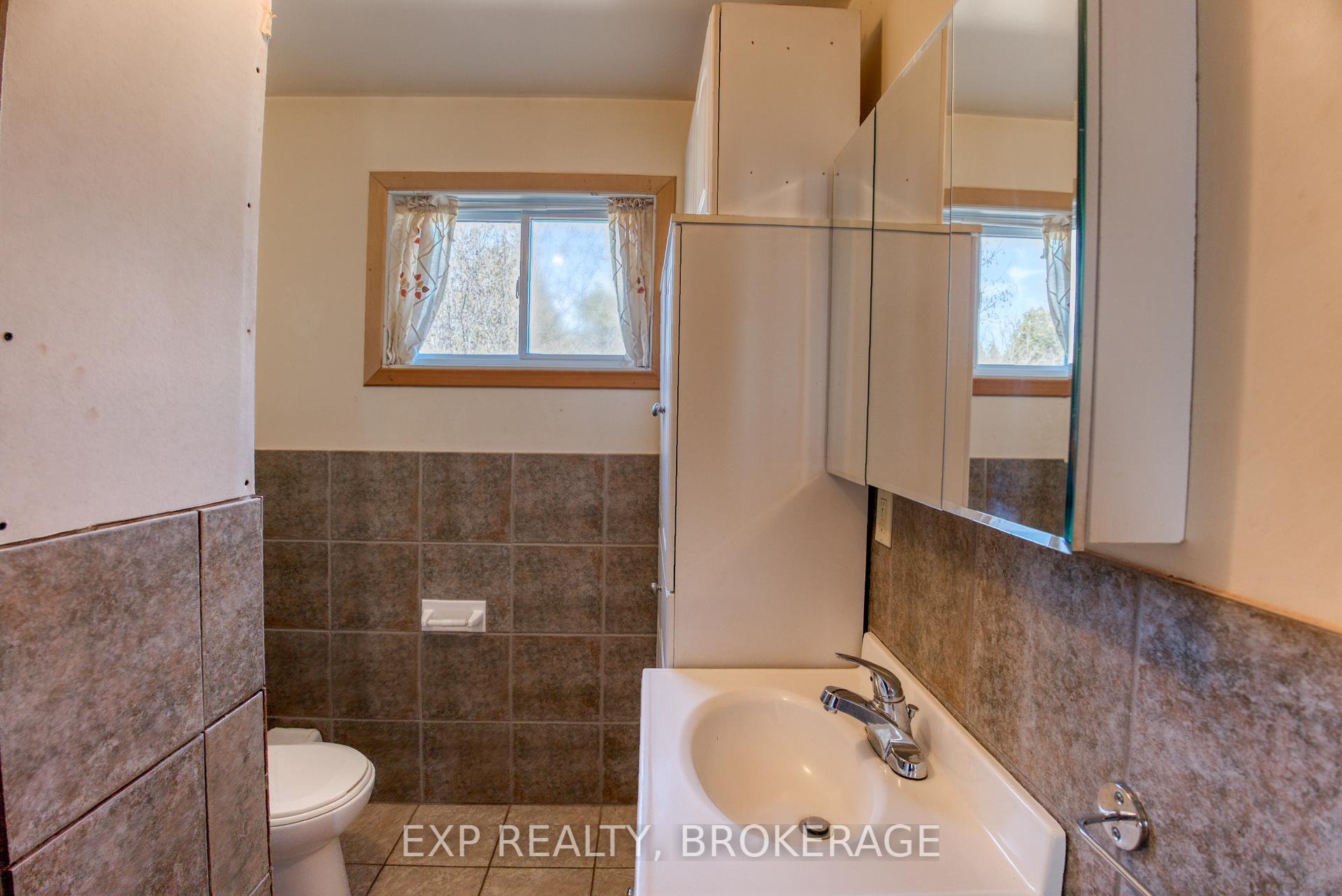 Photo 11 of 1114 McLean Road, Frontenac, Frontenac Centre — HOMEH