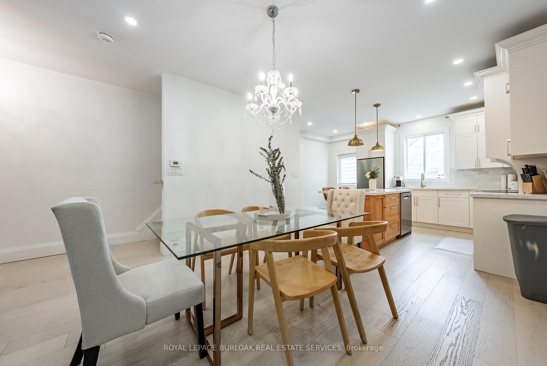 Photo 5 of 302 Dunsmure Road, Hamilton, Crown Point — HOMEH