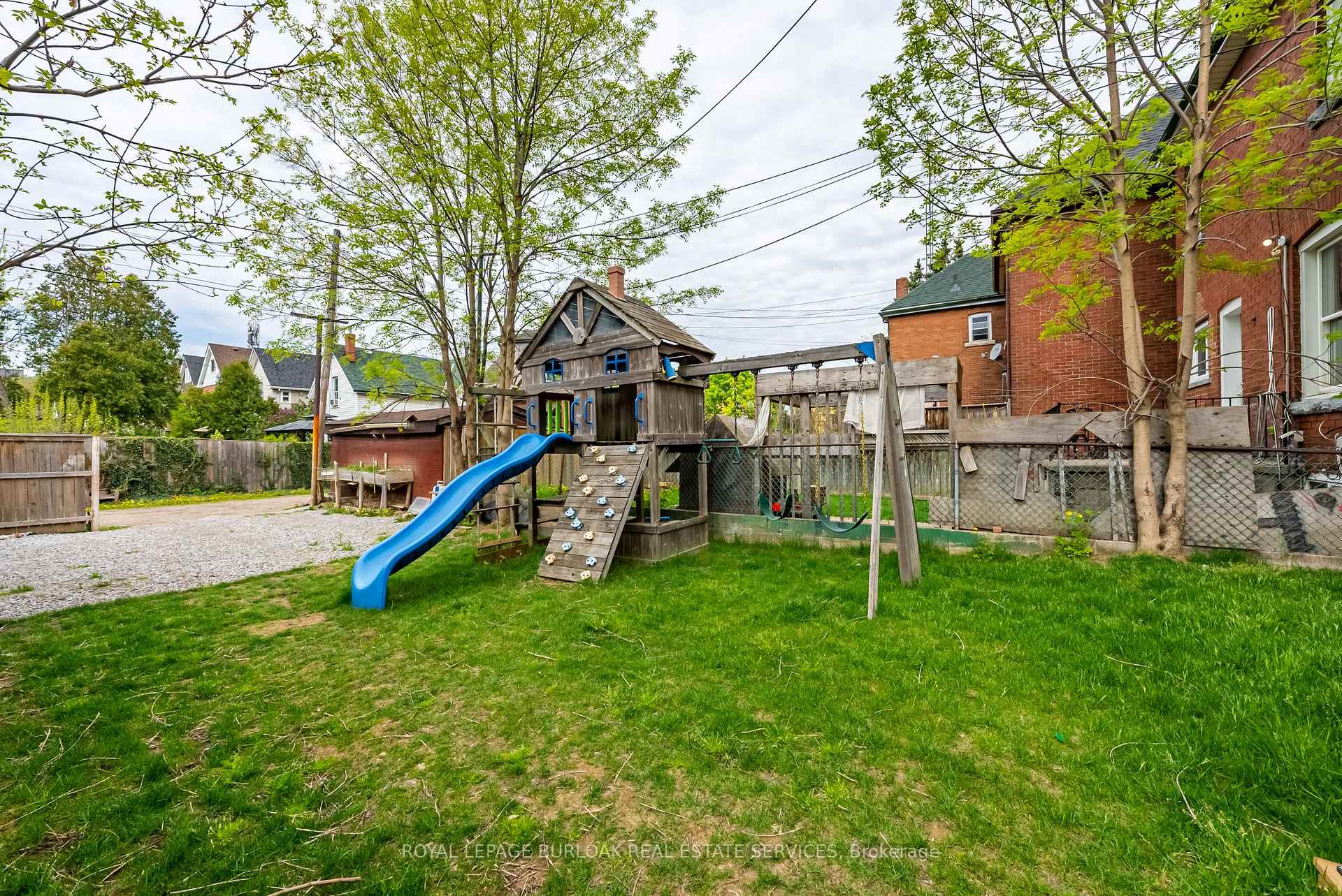 Photo 28 of 302 Dunsmure Road, Hamilton, Crown Point — HOMEH