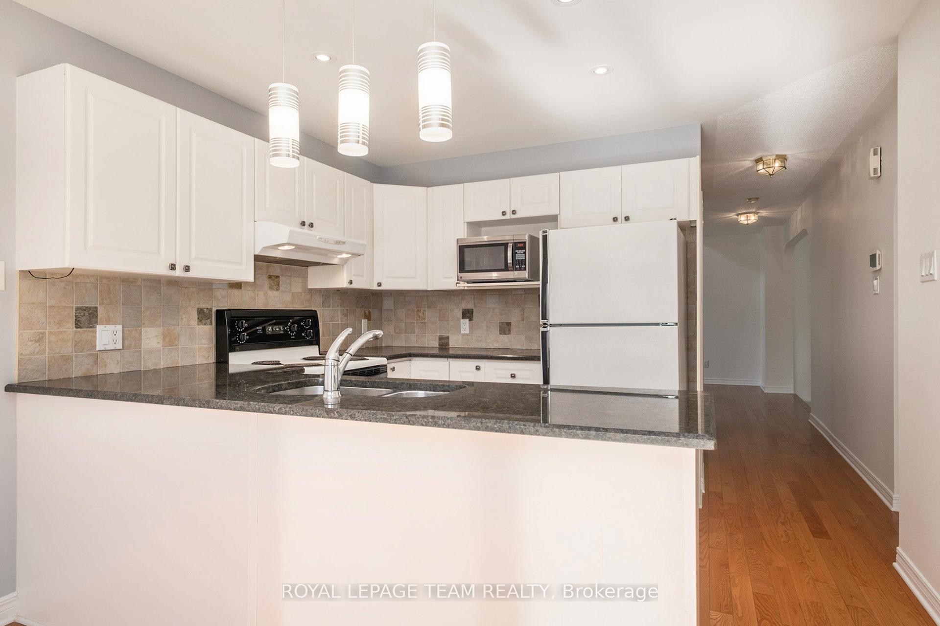 Photo 19 of 239 Markland Crescent, Ottawa, Barrhaven East — HOMEH