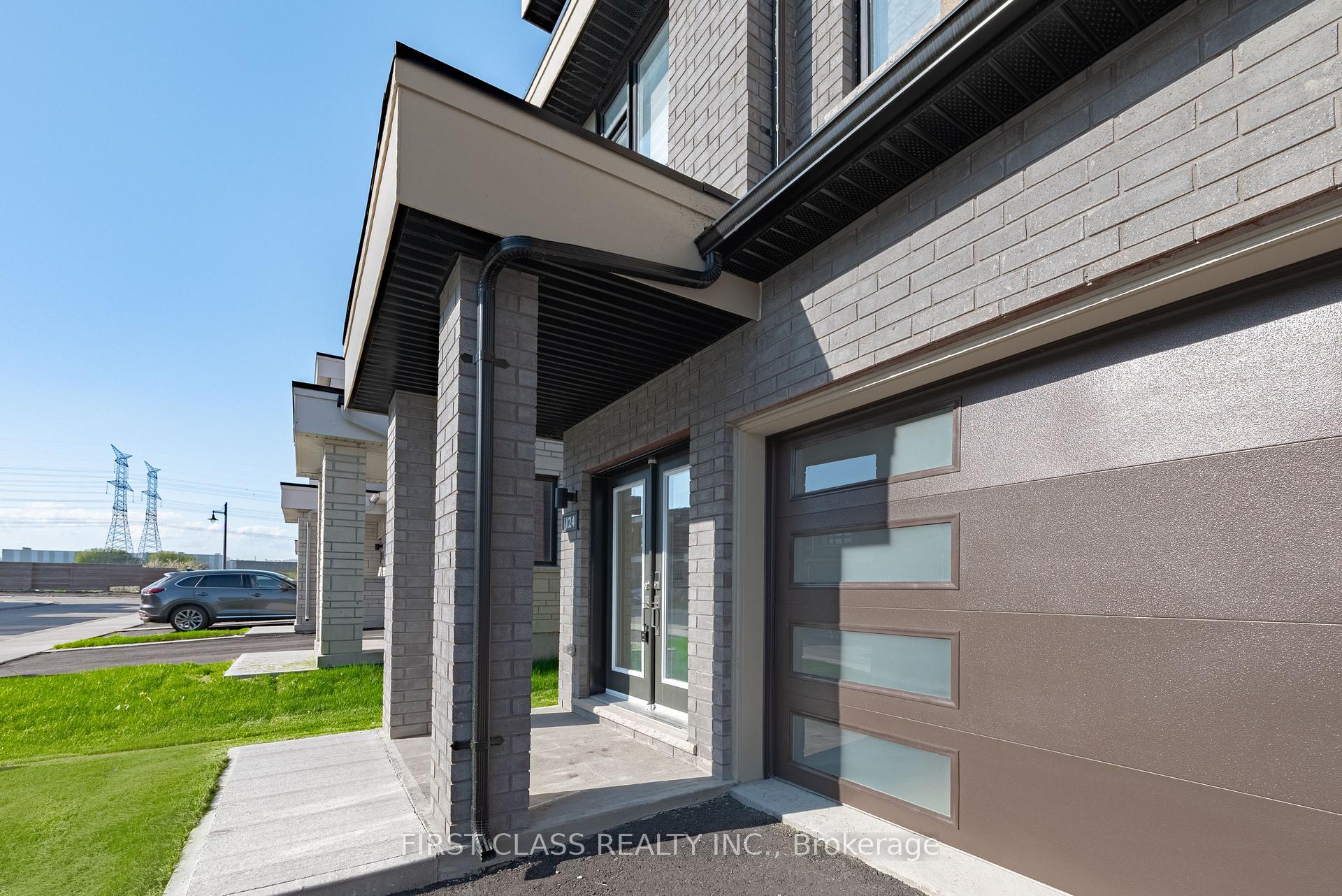 Photo 4 of 124 Sailors Landing E, Clarington, Bowmanville — HOMEH