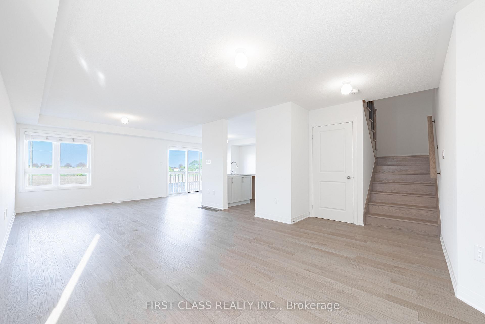 Photo 9 of 124 Sailors Landing E, Clarington, Bowmanville — HOMEH