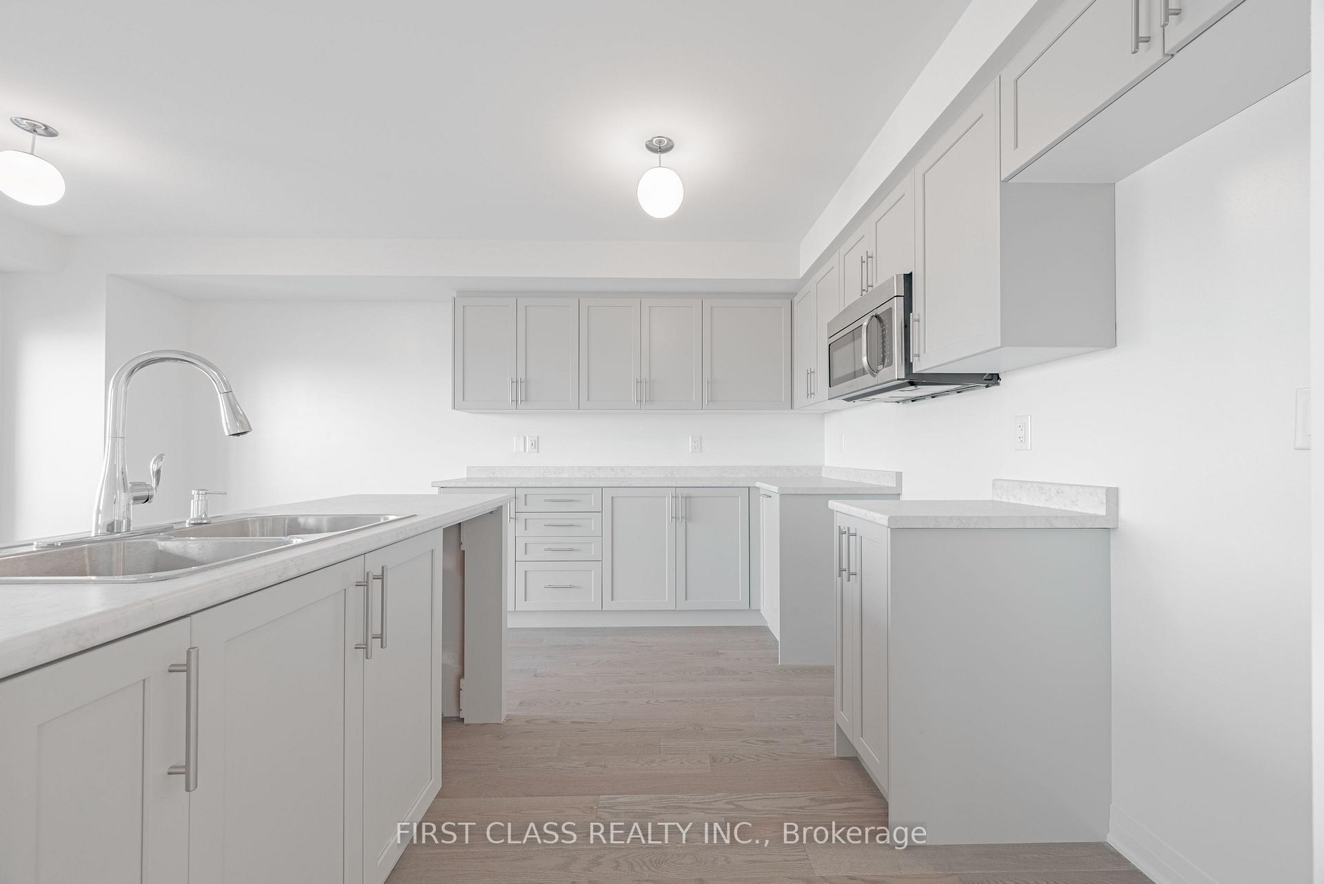 Photo 12 of 124 Sailors Landing E, Clarington, Bowmanville — HOMEH
