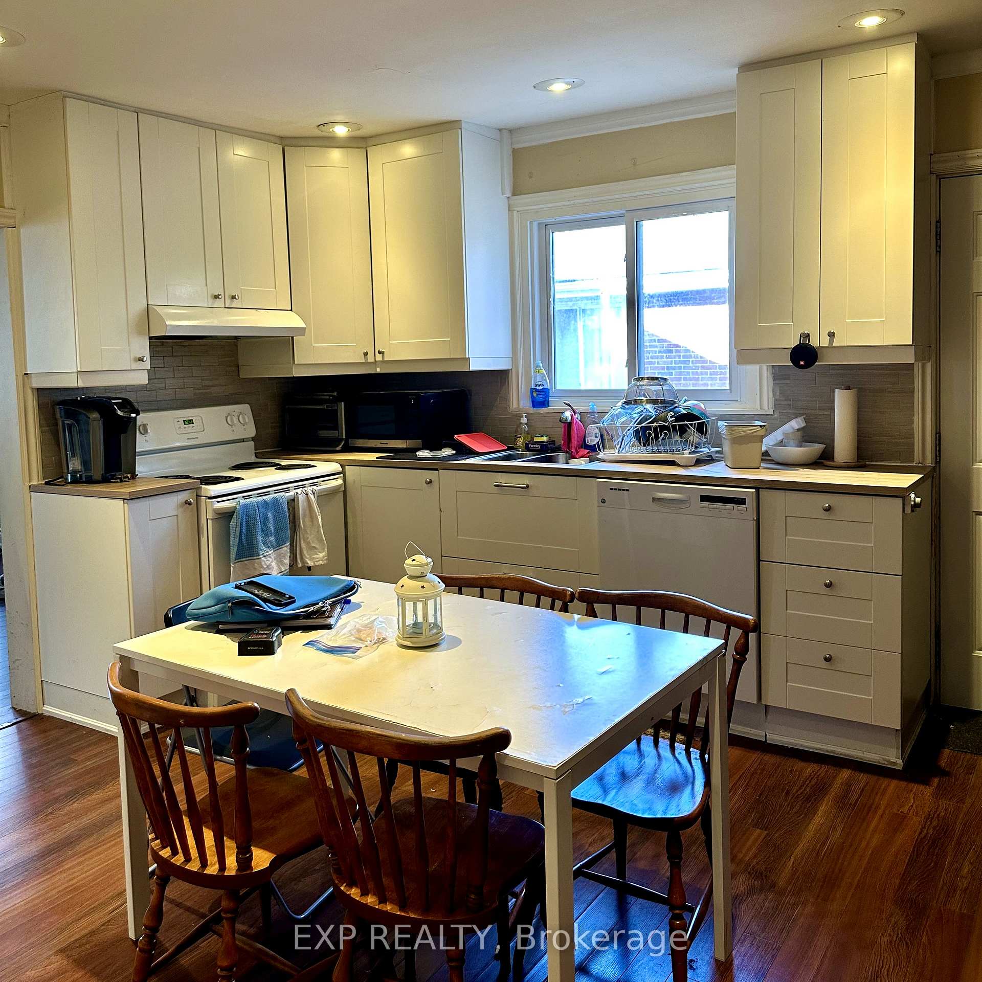 Photo 10 of 215 Emerson Street, Hamilton, Ainslie Wood — HOMEH