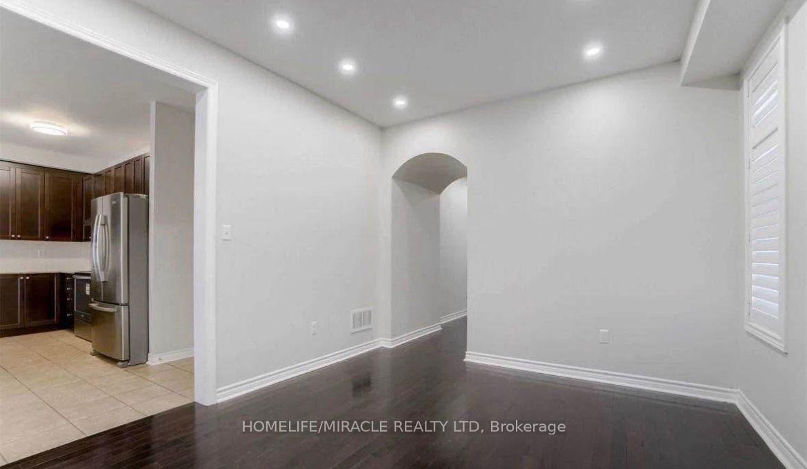 Photo 3 of 144 George Robinson Drive, Brampton, Credit Valley — HOMEH