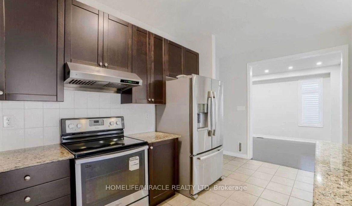 Photo 10 of 144 George Robinson Drive, Brampton, Credit Valley — HOMEH