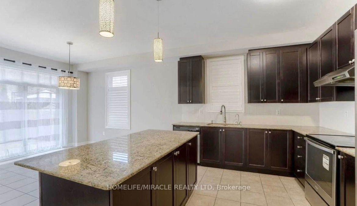 Photo 12 of 144 George Robinson Drive, Brampton, Credit Valley — HOMEH