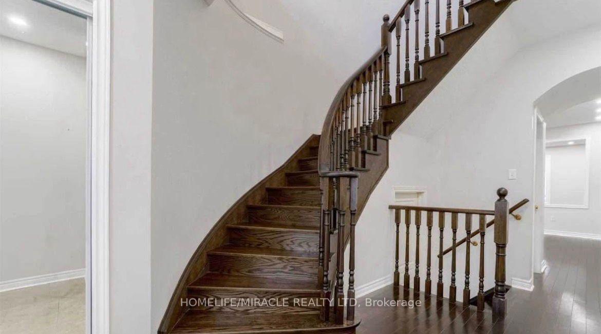 Photo 13 of 144 George Robinson Drive, Brampton, Credit Valley — HOMEH