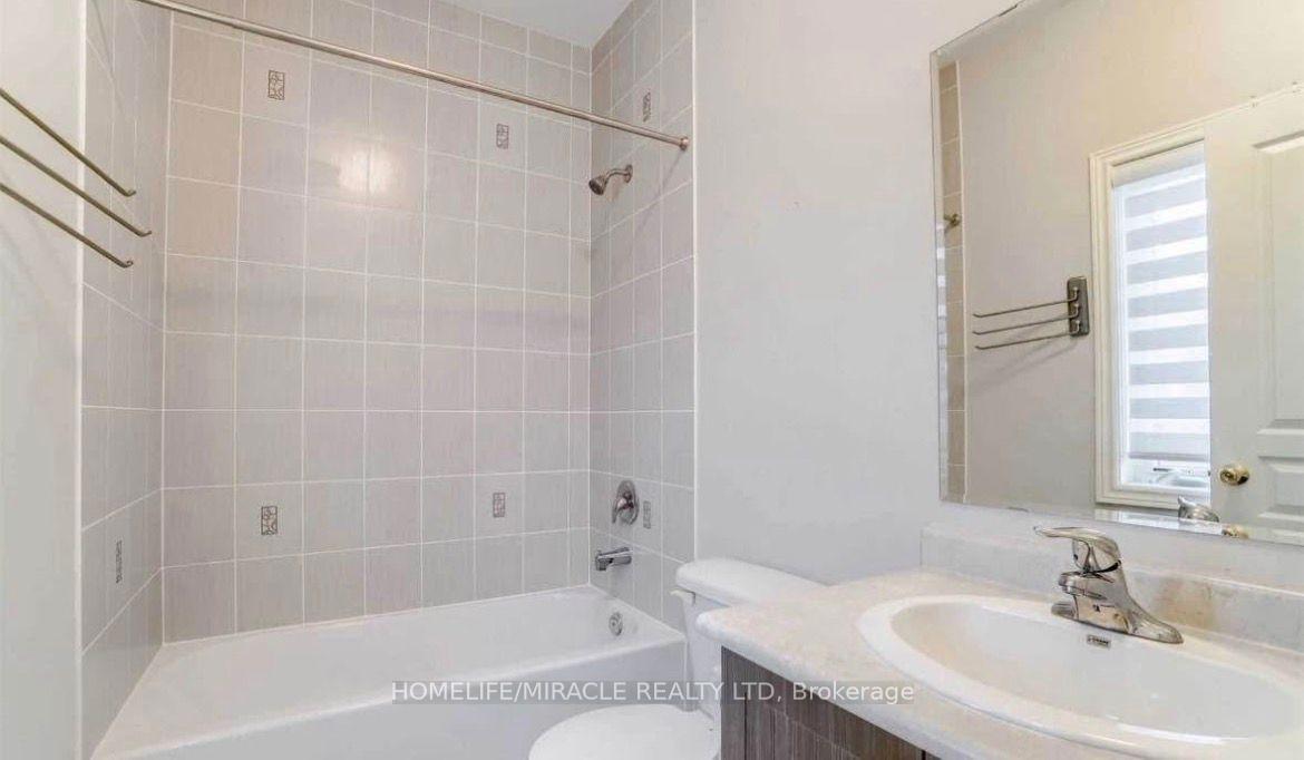 Photo 21 of 144 George Robinson Drive, Brampton, Credit Valley — HOMEH