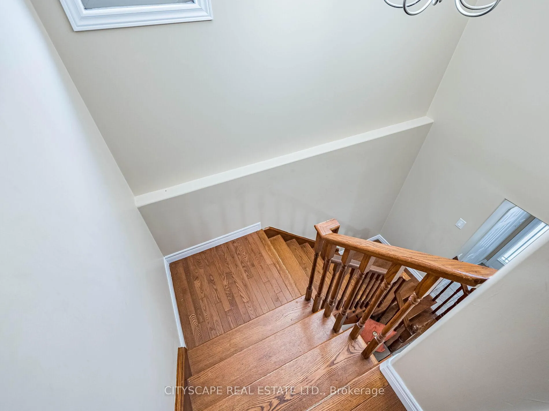 Photo 16 of 22 Jones Street, Hamilton, Strathcona — HOMEH