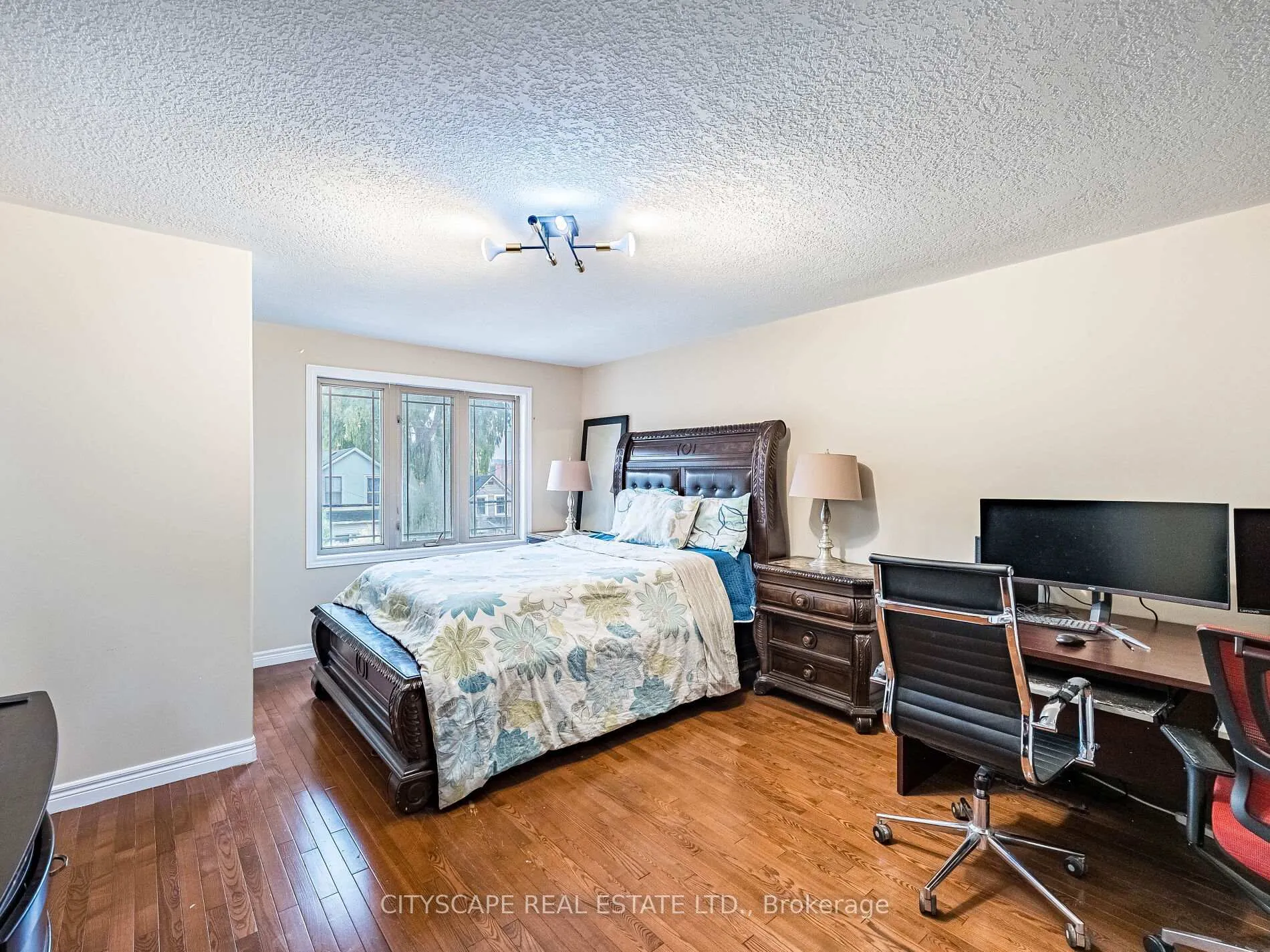 Photo 17 of 22 Jones Street, Hamilton, Strathcona — HOMEH