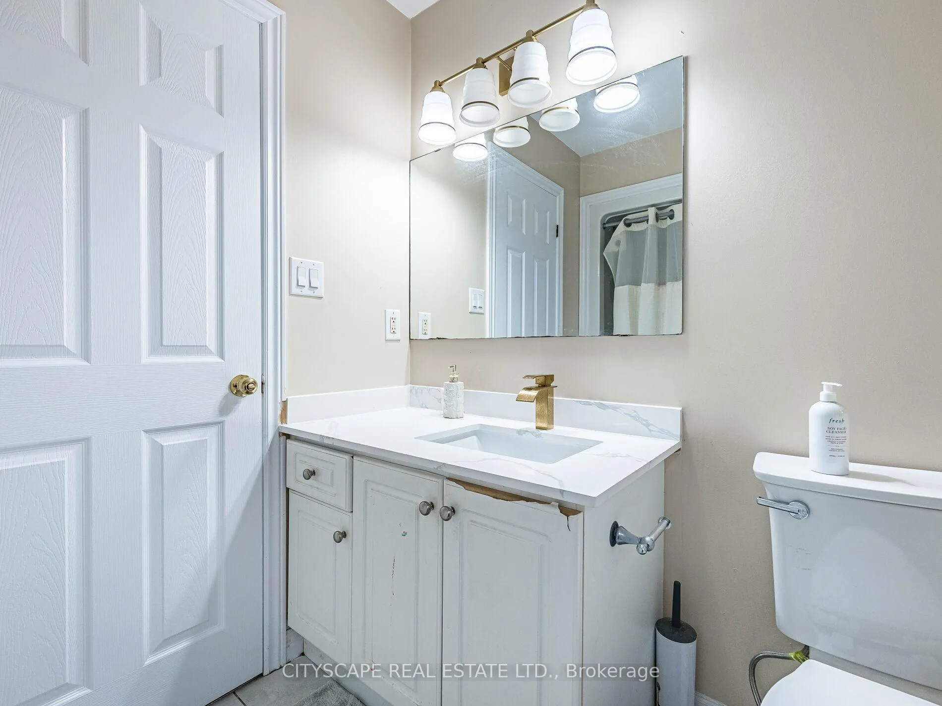 Photo 25 of 22 Jones Street, Hamilton, Strathcona — HOMEH
