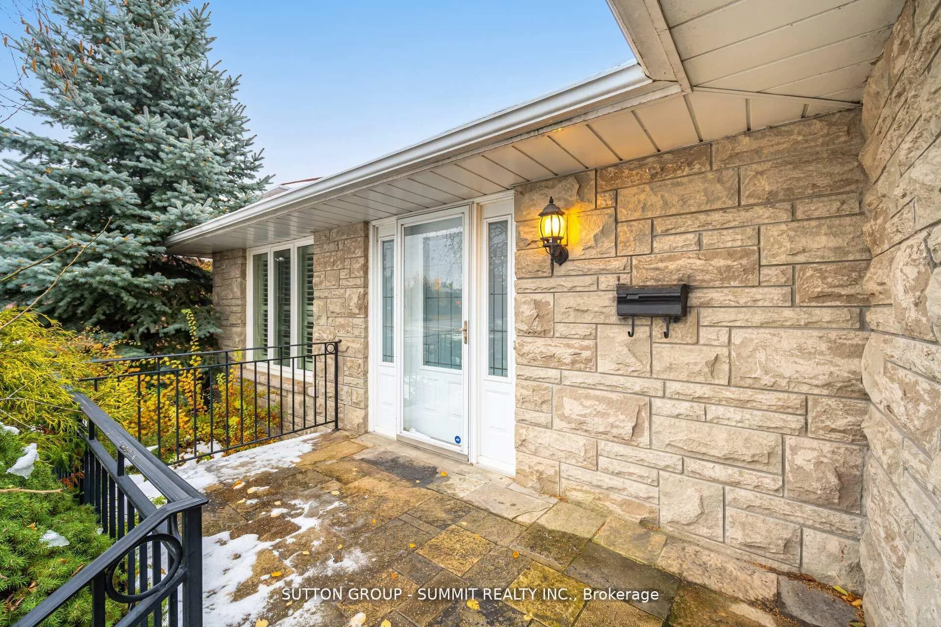 Photo 9 of 3018 Dalehurst Drive, Mississauga, Meadowvale — HOMEH