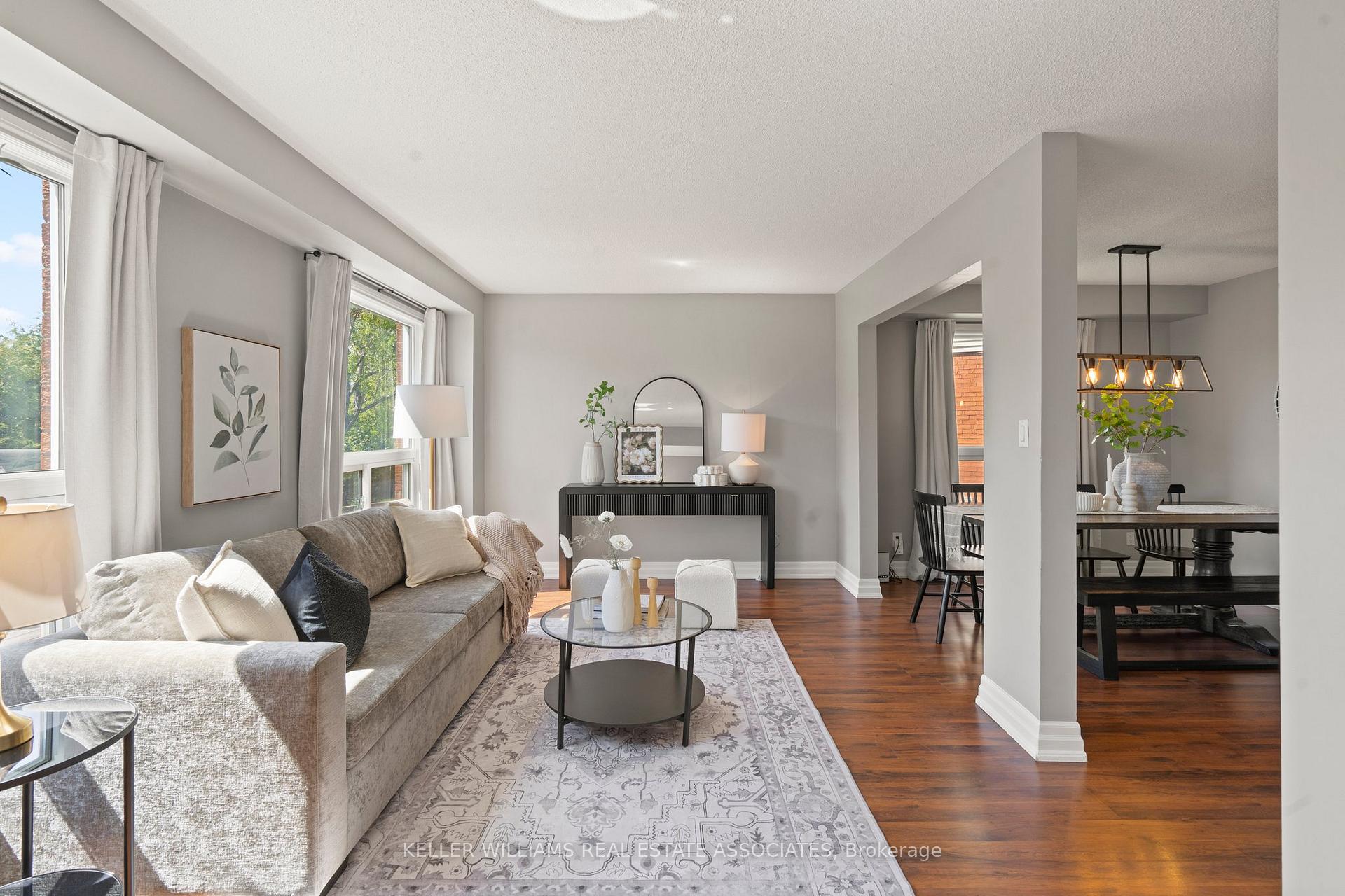 Photo 9 of 19 Soper Court, Clarington, Bowmanville — HOMEH