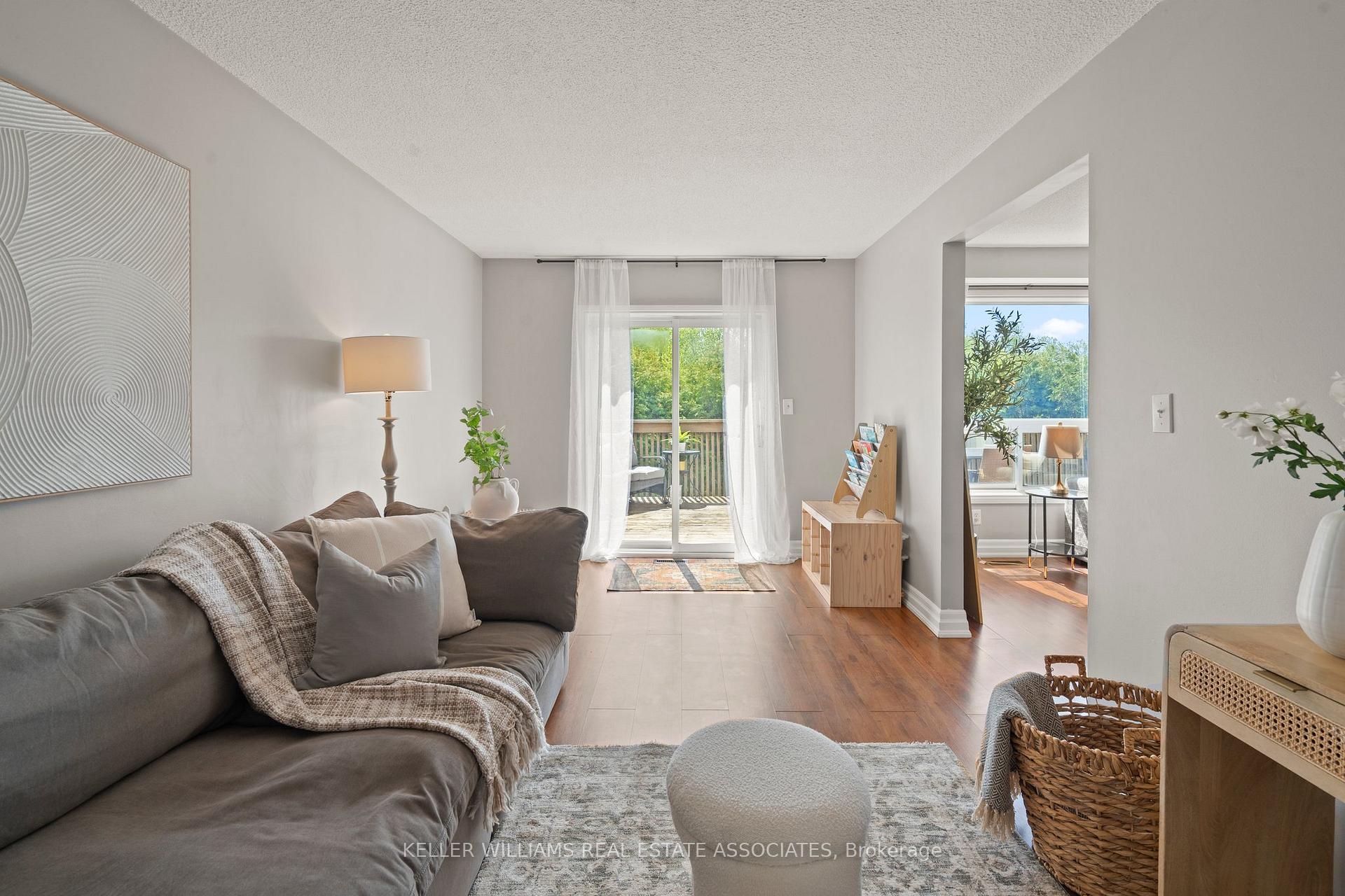 Photo 14 of 19 Soper Court, Clarington, Bowmanville — HOMEH