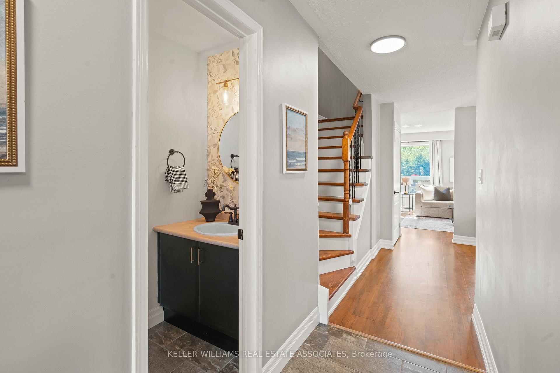 Photo 21 of 19 Soper Court, Clarington, Bowmanville — HOMEH