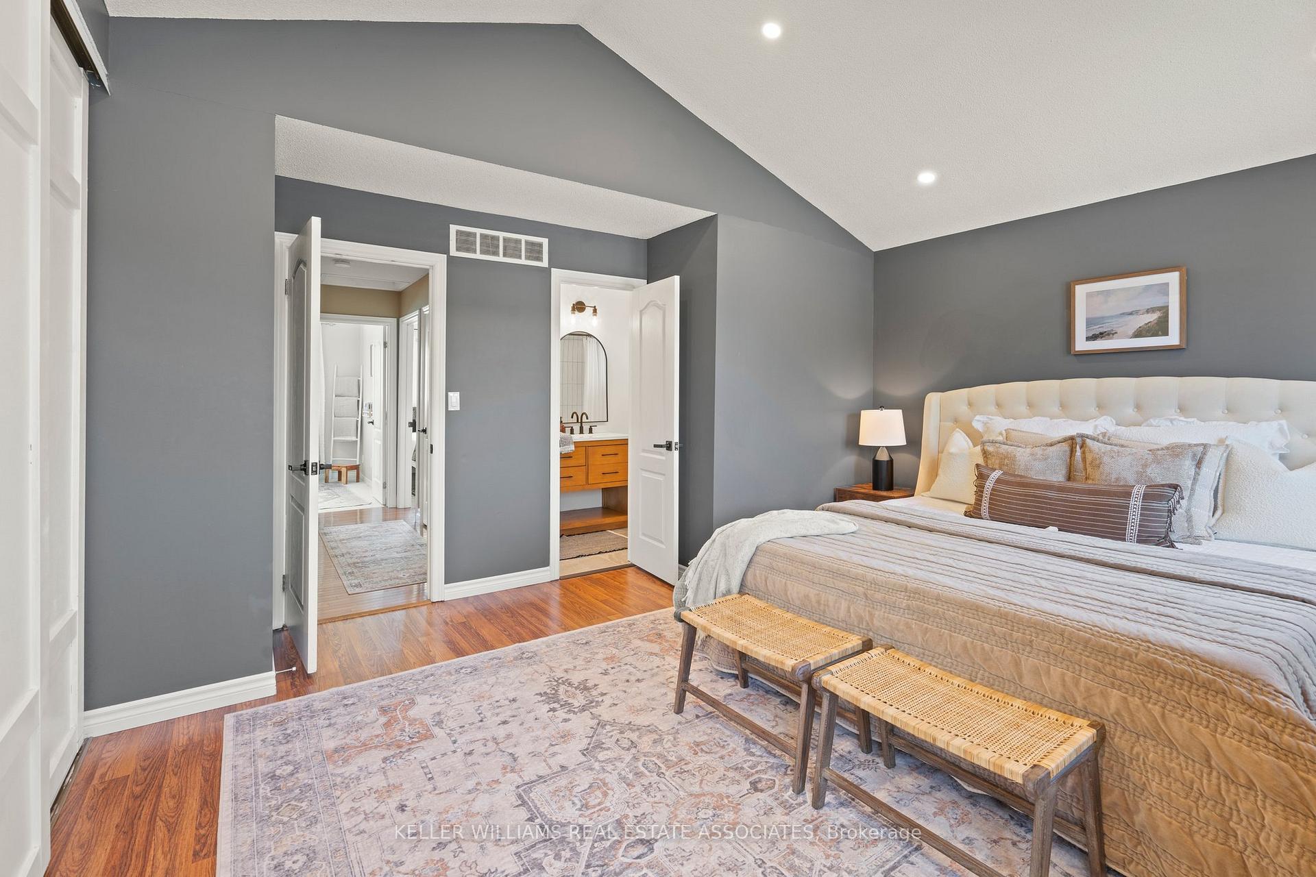 Photo 24 of 19 Soper Court, Clarington, Bowmanville — HOMEH