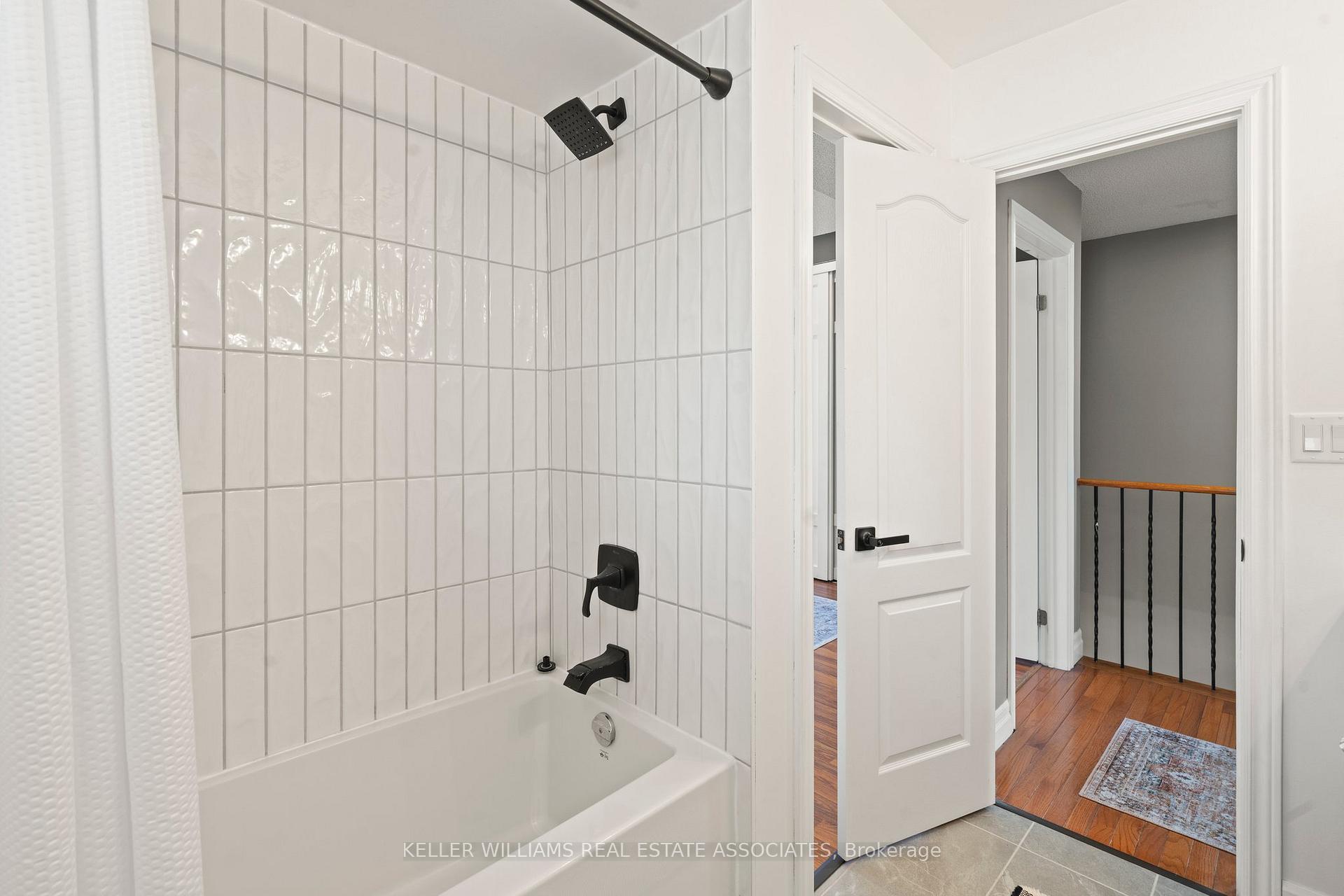Photo 26 of 19 Soper Court, Clarington, Bowmanville — HOMEH