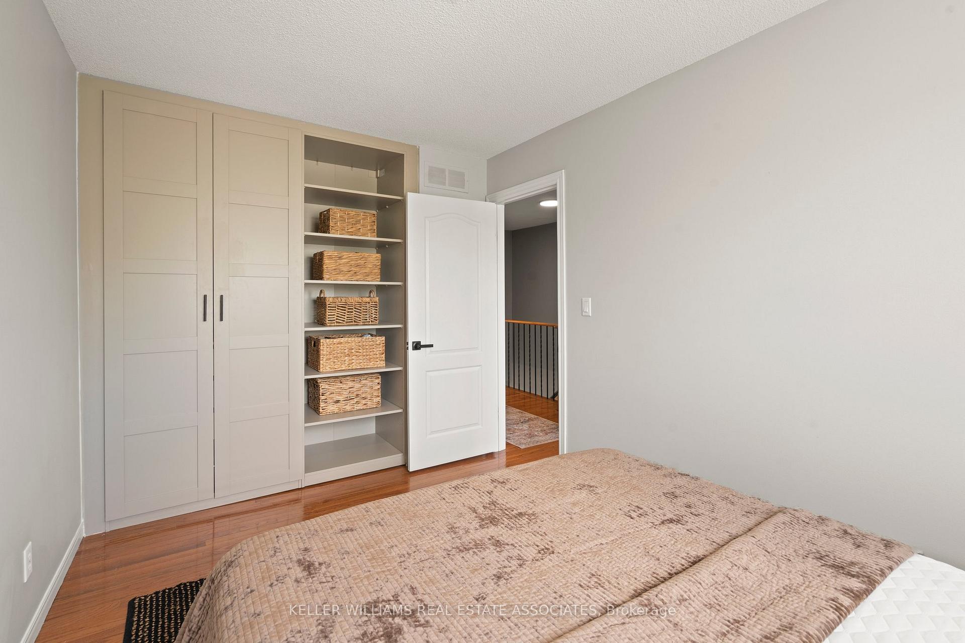 Photo 29 of 19 Soper Court, Clarington, Bowmanville — HOMEH